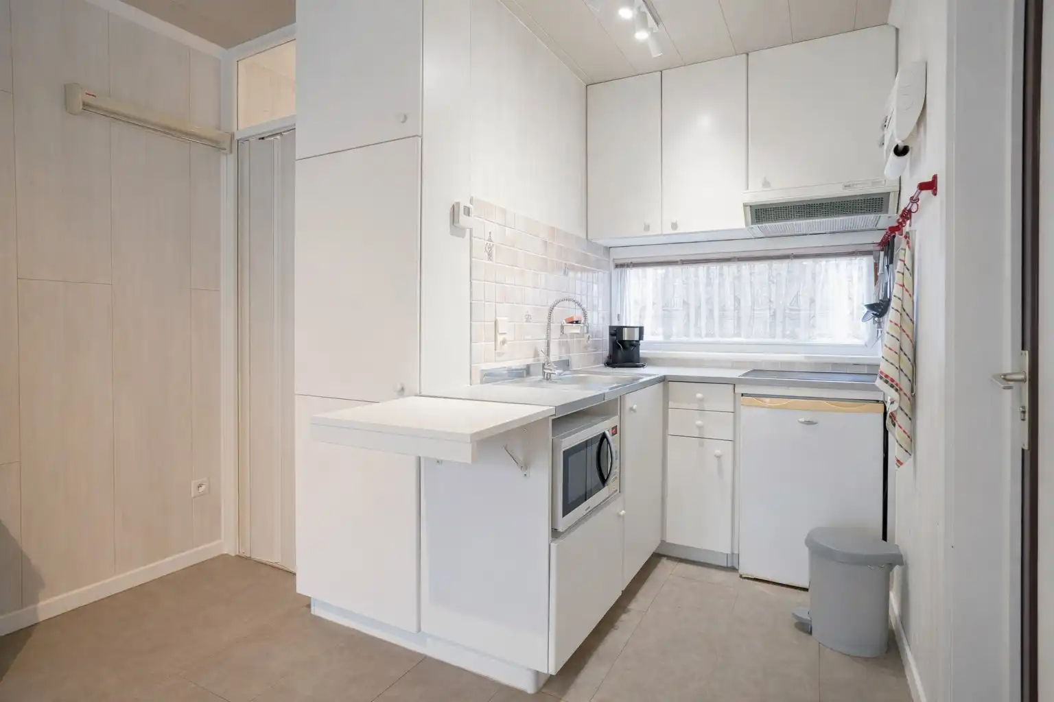 Gezellige vakantiewoning met 2 slaapkamers te Koksijde, nabij het natuurgebied de Doornpanne duinen.  foto 4