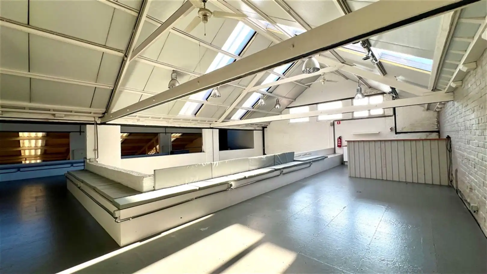 Loftkantoor/Atelier/Showroom in Drongen foto 12