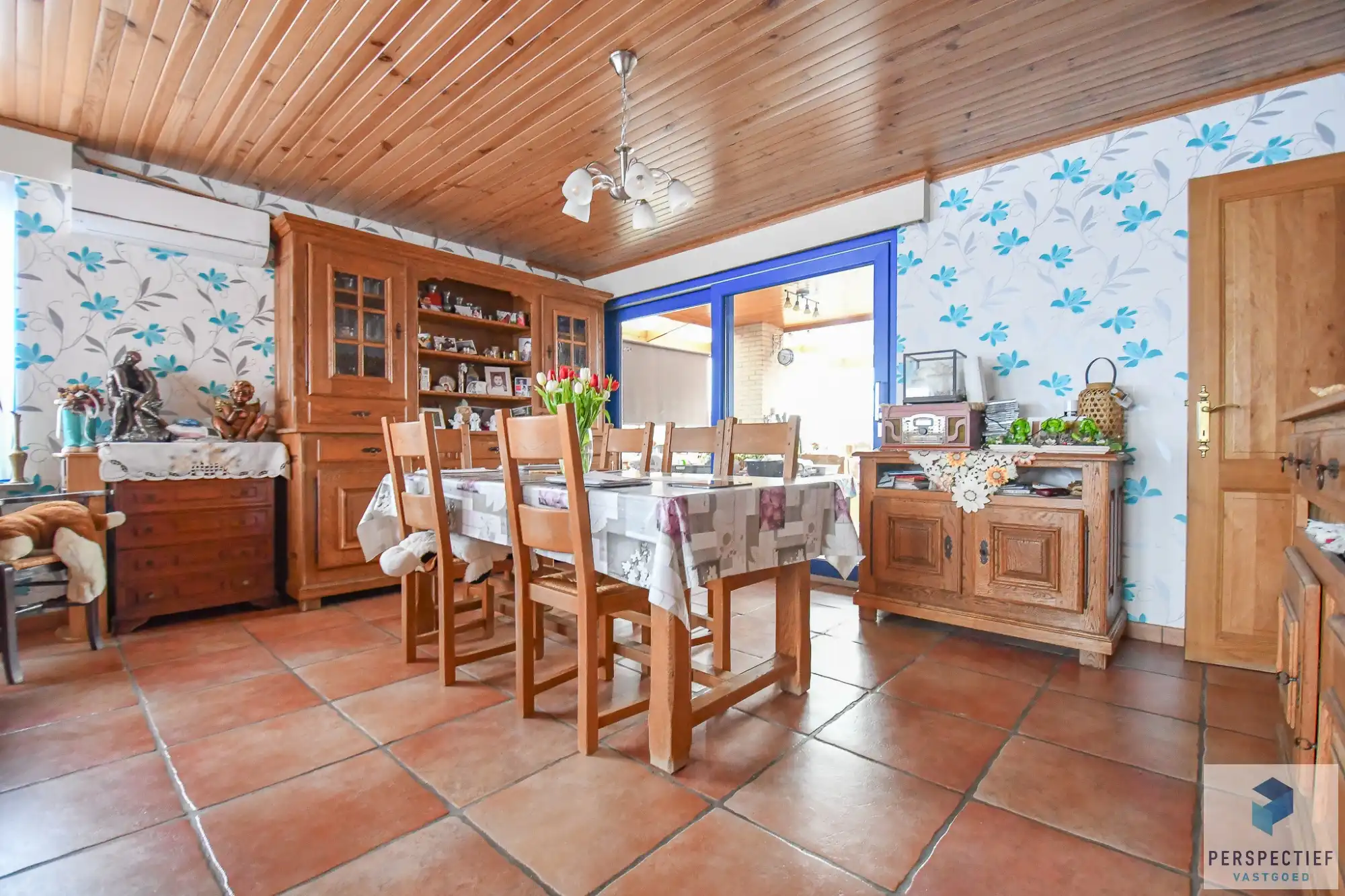 BEZOEKMOMENT ZATERDAG 23/05 VAN 9U TOT 11U | UITSTEKEND GELEGEN GELIJKVLOERSE WONING foto 5