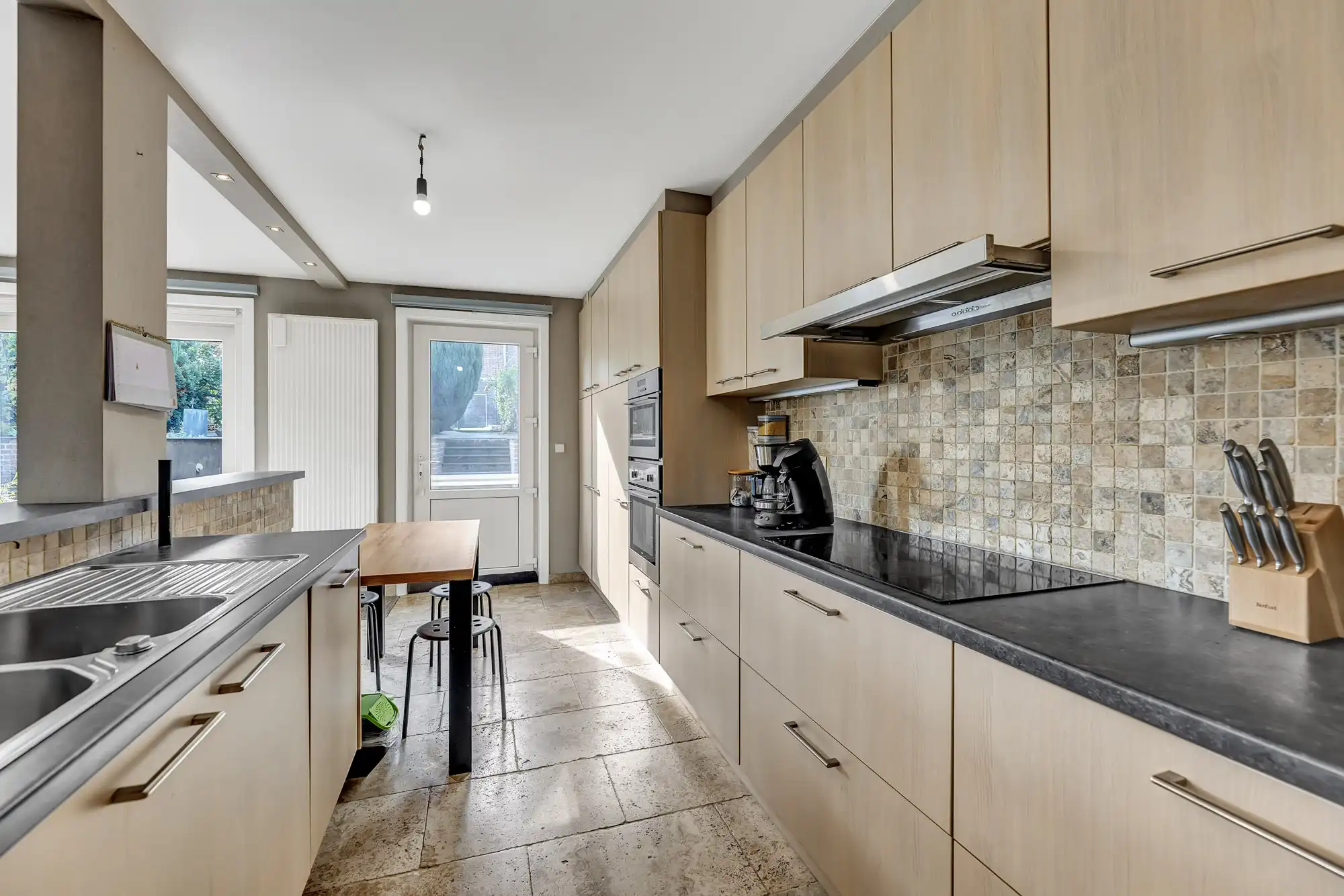 Energiezuinige HOB met 4 slpks, garage en bureau foto 8