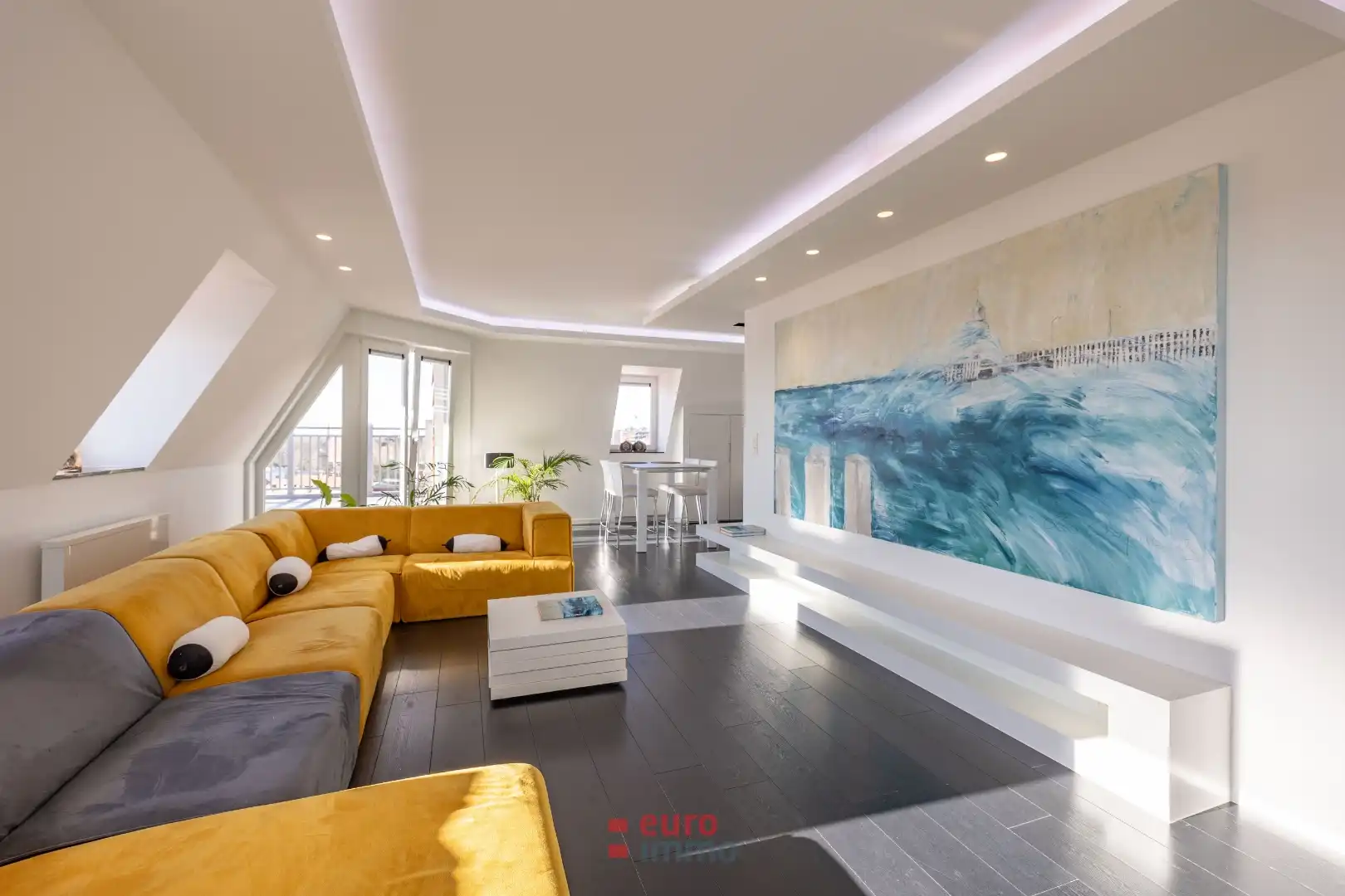 Hoofdfoto van de publicatie: Penthouse met uitzonderlijke troeven!