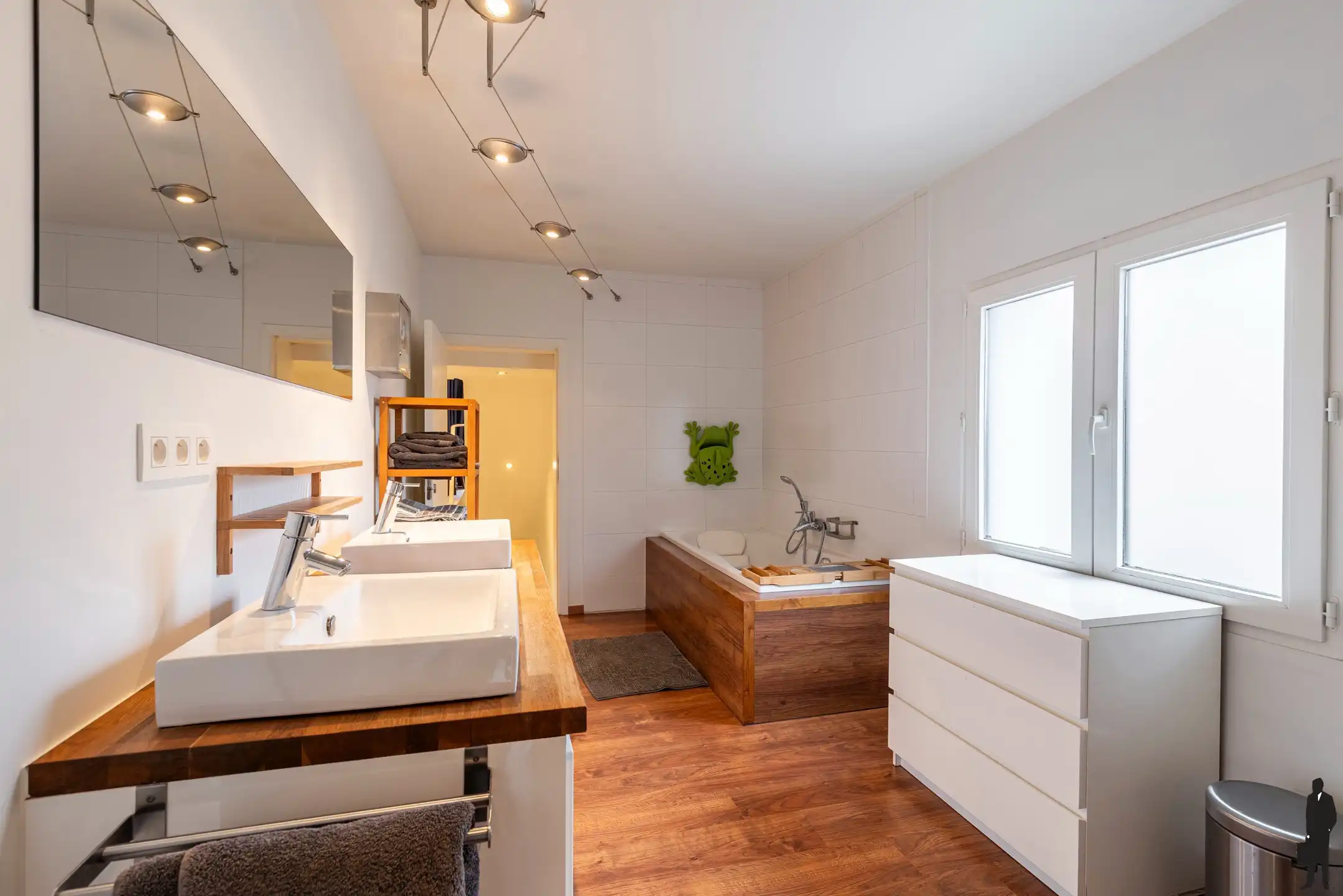 Charmante en instapklare woning met 4 slpks in Kontich foto 18