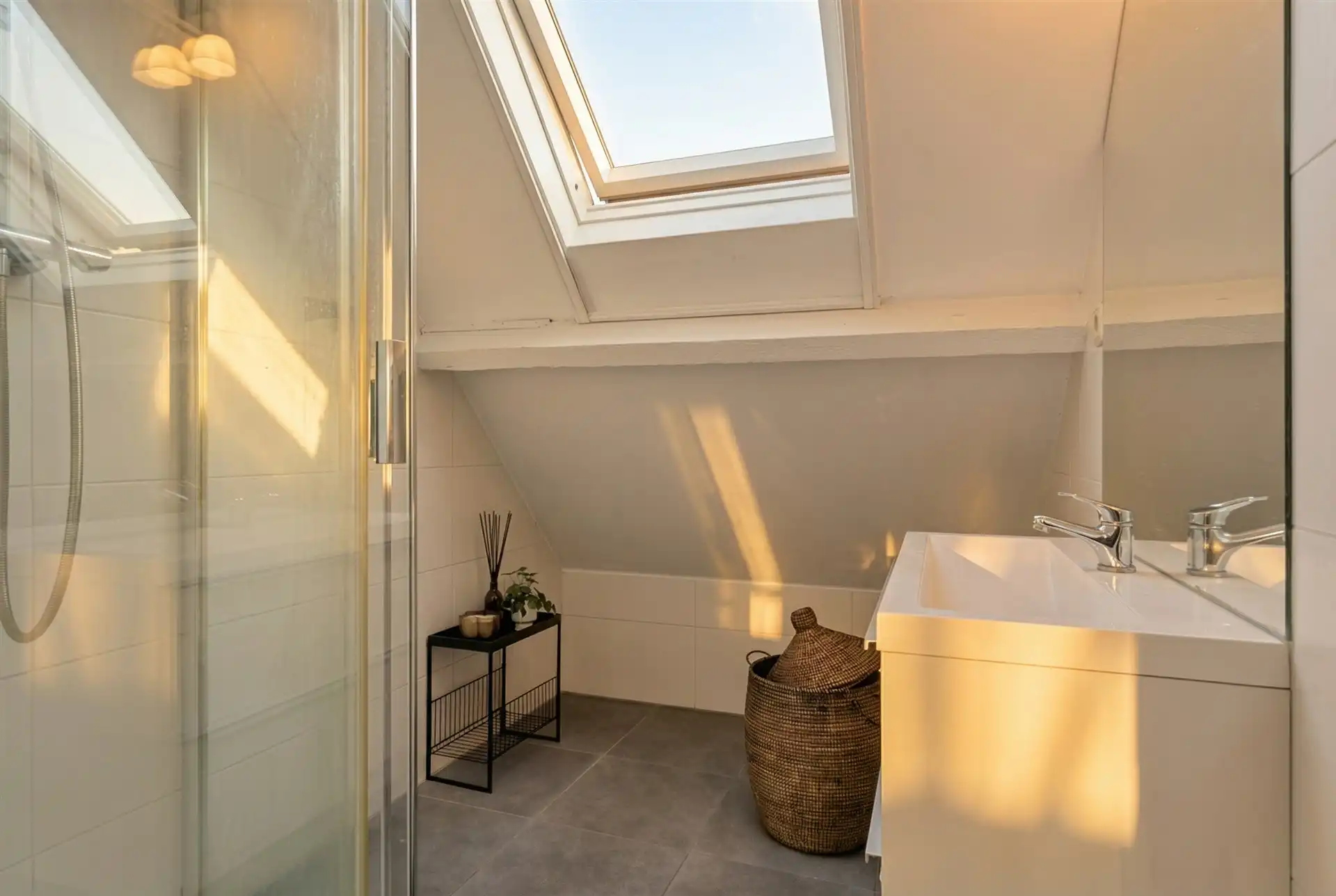 Sometimes the current of life moves the stones in the river foto 22