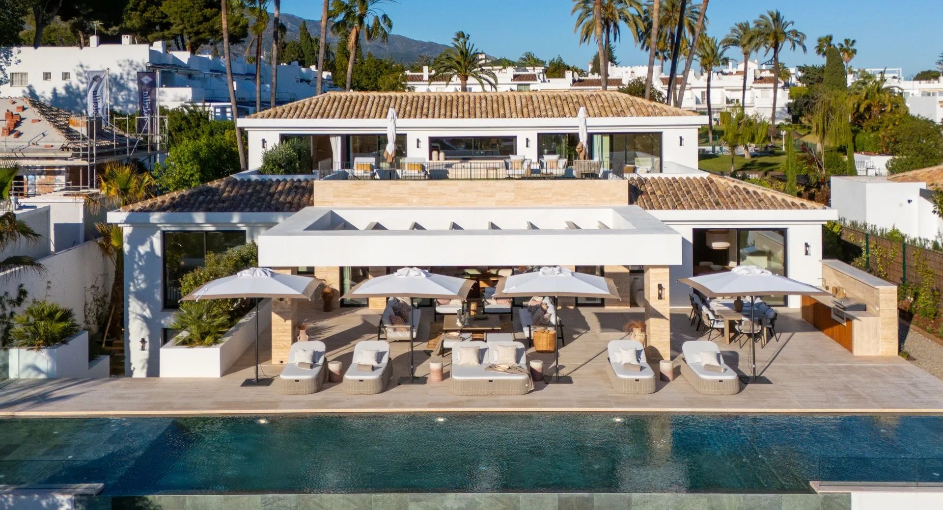 ()=>{if(producerUpdateValueVersion(node),producerAccessed(node),node.value===ERRORED)throw node.error;return node.value} Villa Azteca - 29600 Nueva Andalucia