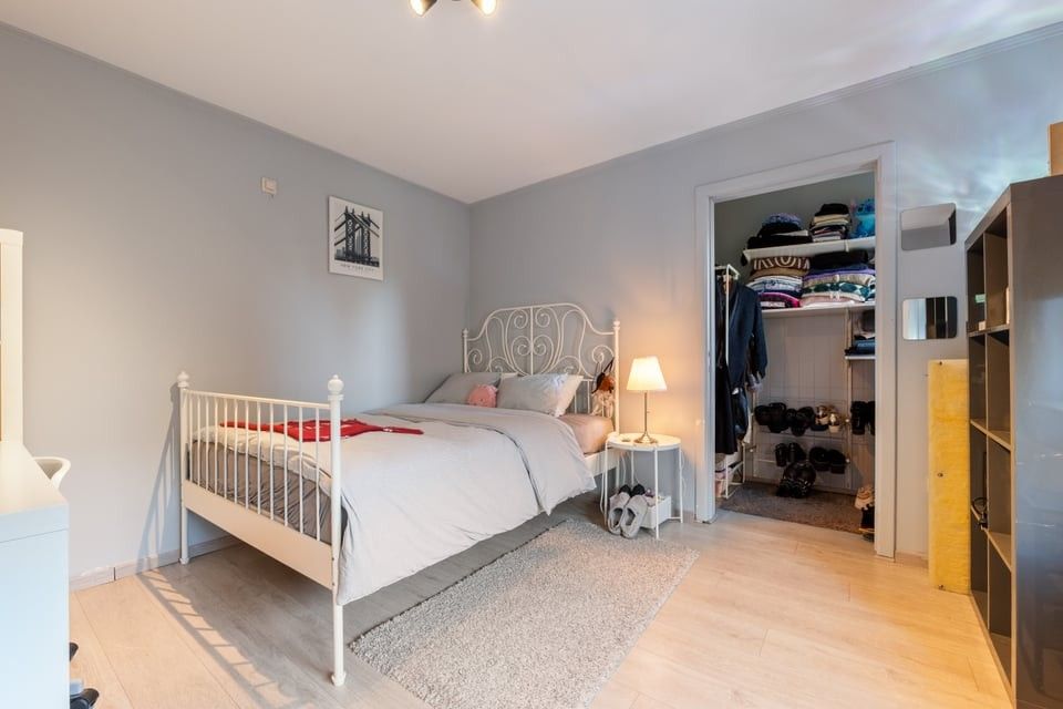 RUIME EN RUSTIG GELEGEN BUNGALOW MET 4 SLKS EN ZWEMBAD OP EEN PRACHTIG PERCEEL VAN 764M² foto 25