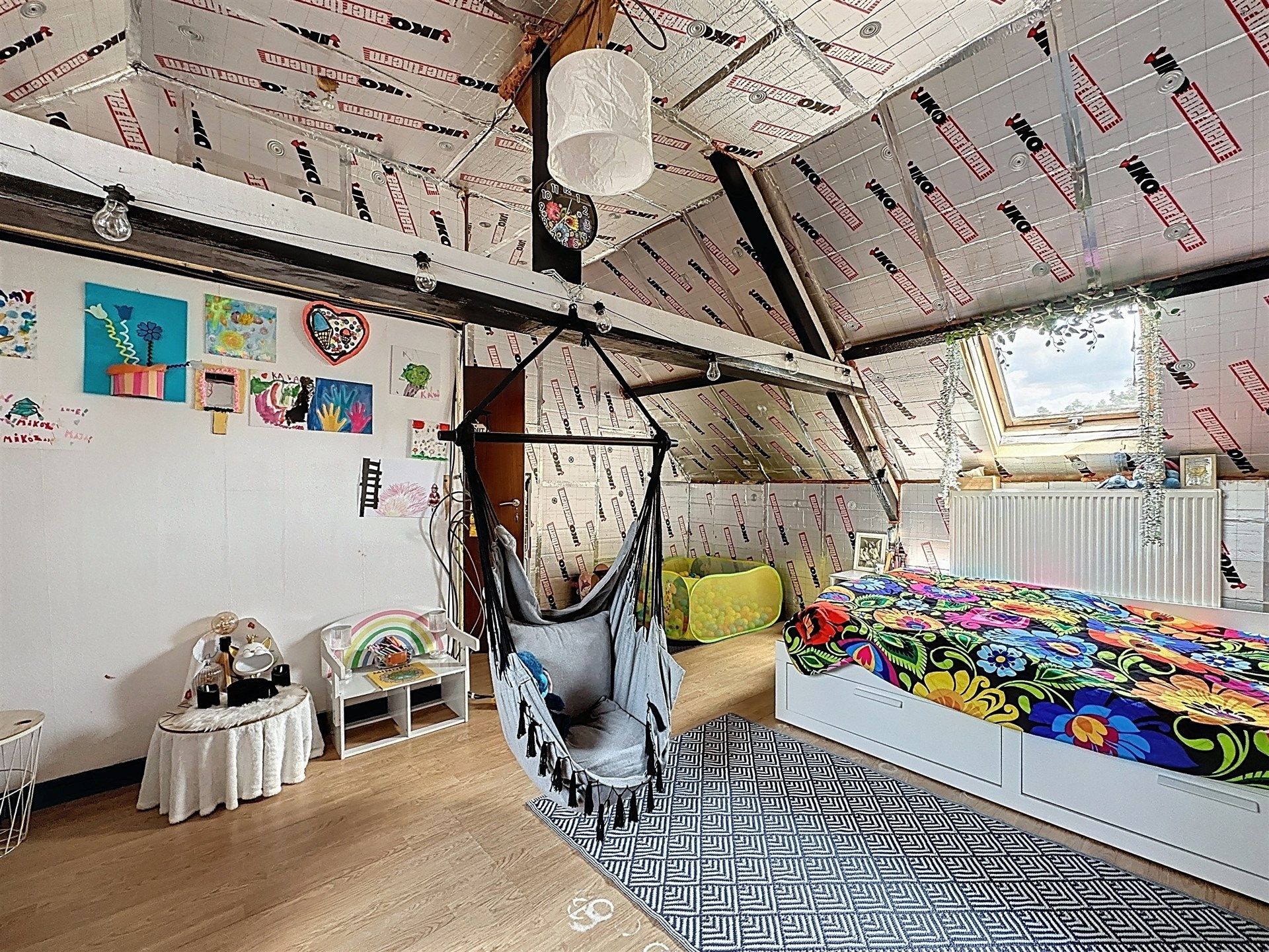 Gezinswoning met 3 slaapkamers en halfopen karakter! foto 14