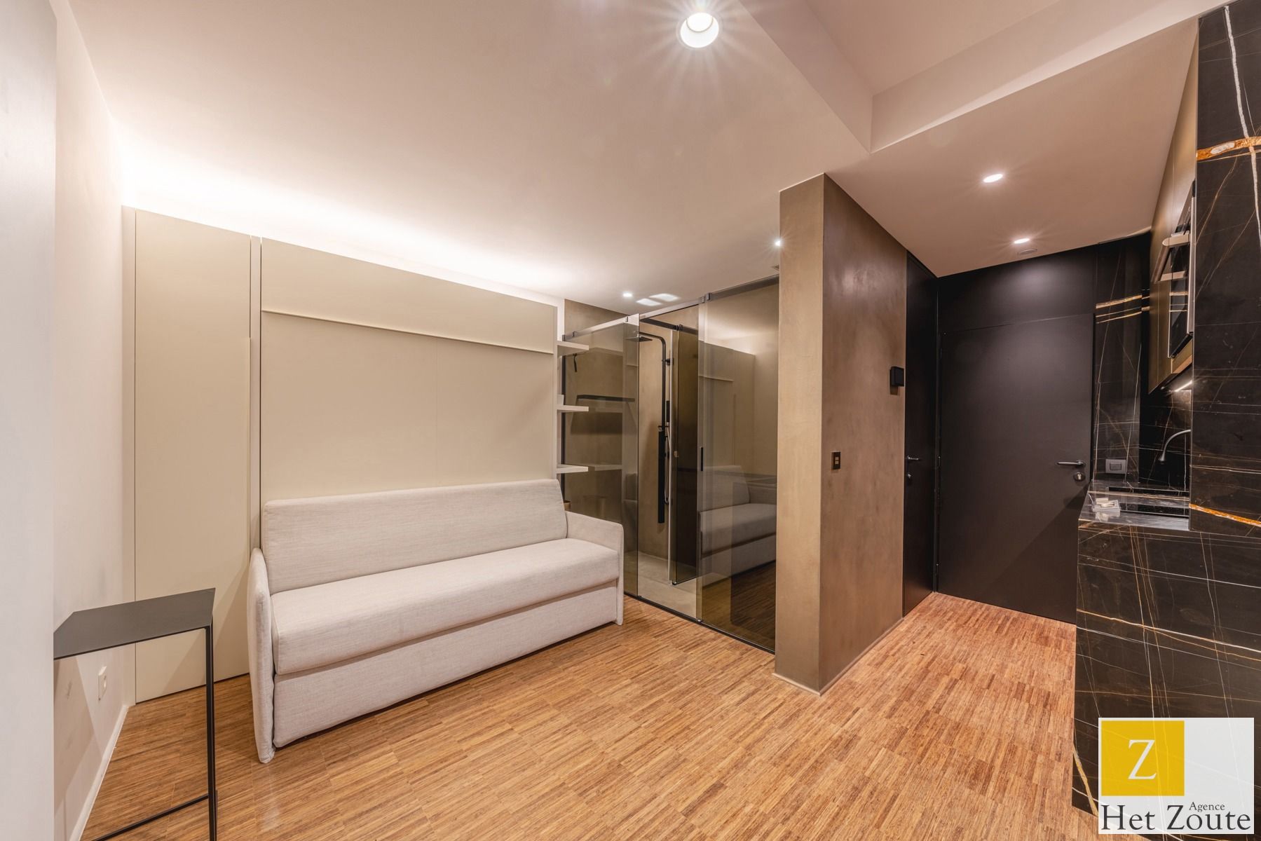 Handelspand met studio op uitstekende ligging te Knokke foto 6