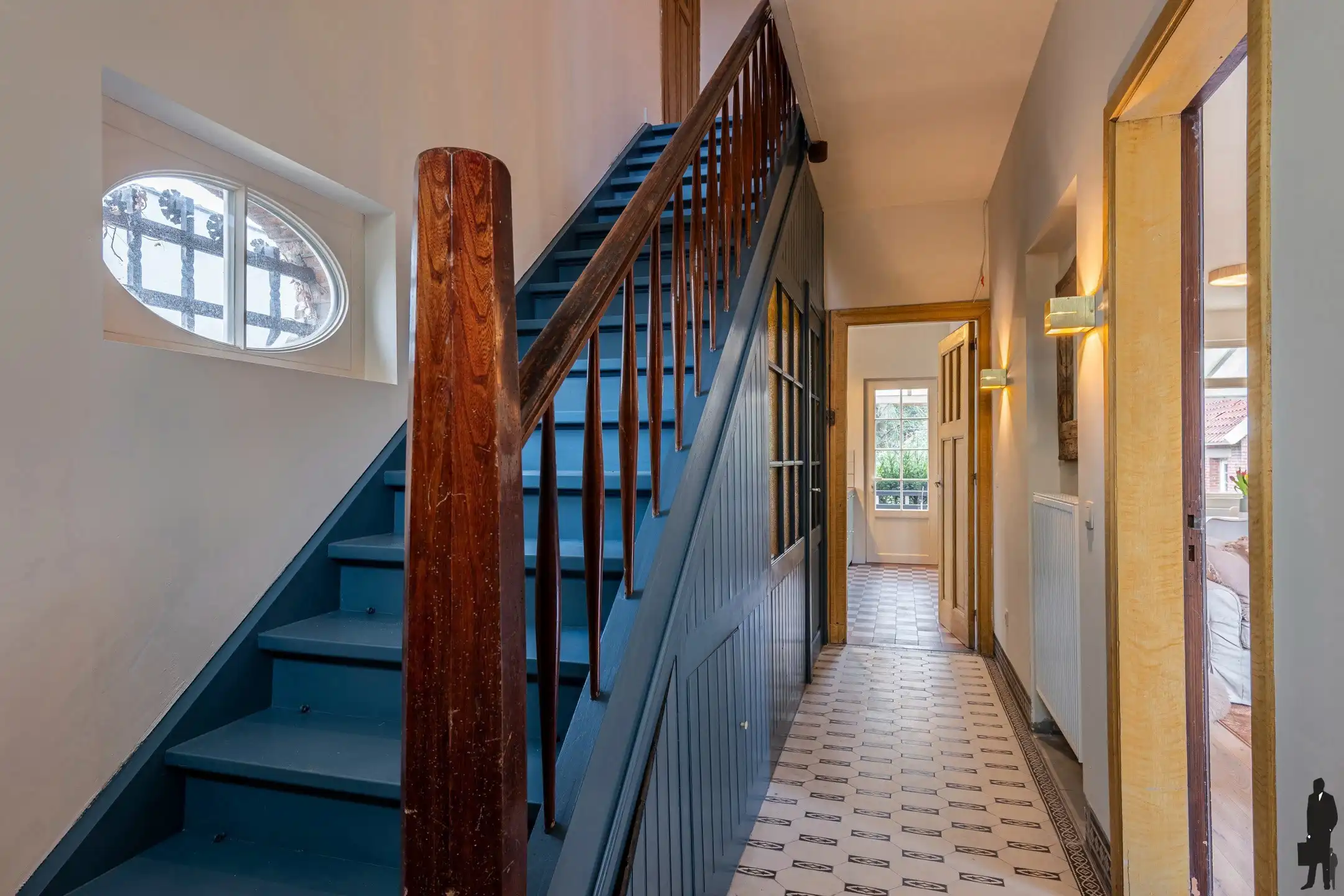 Authentiek gerenoveerd vrijstaand herenhuis te Zoersel! foto 11