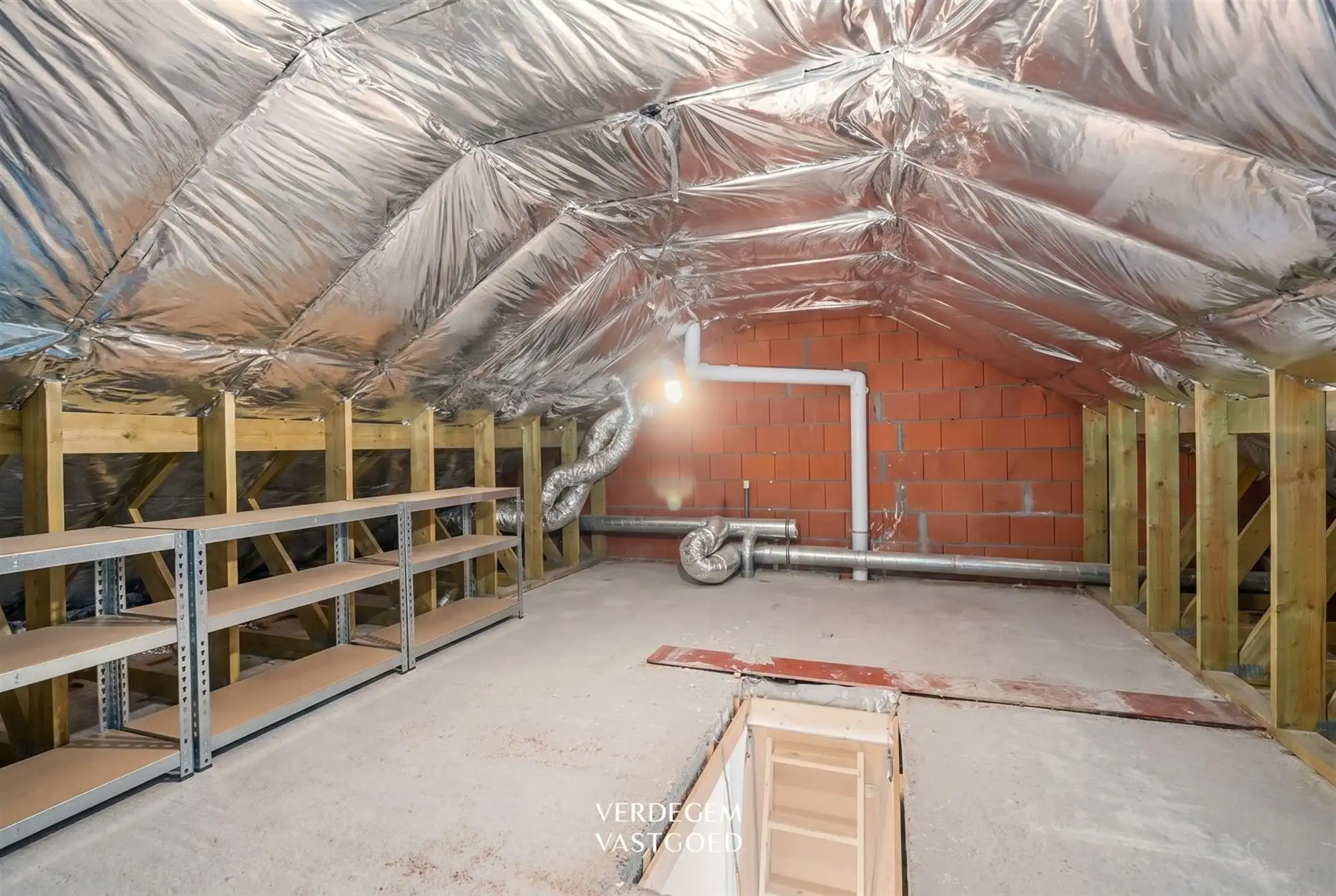 Energiezuinig en instapklaar wonen met 3 slaapkamers, inpandige garage en tuin foto 18