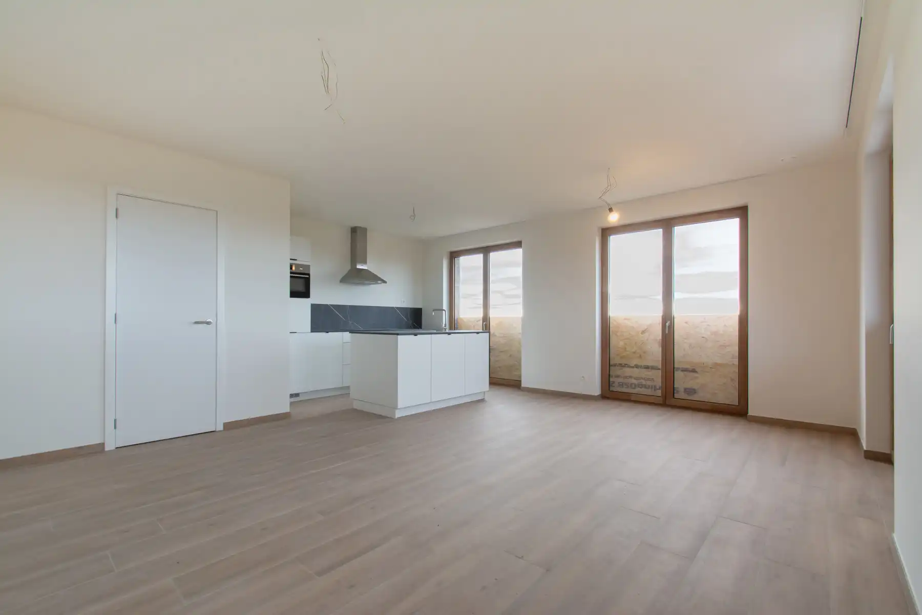 Rustig en comfortabel 2slpk appt. met mooi terras  foto 2