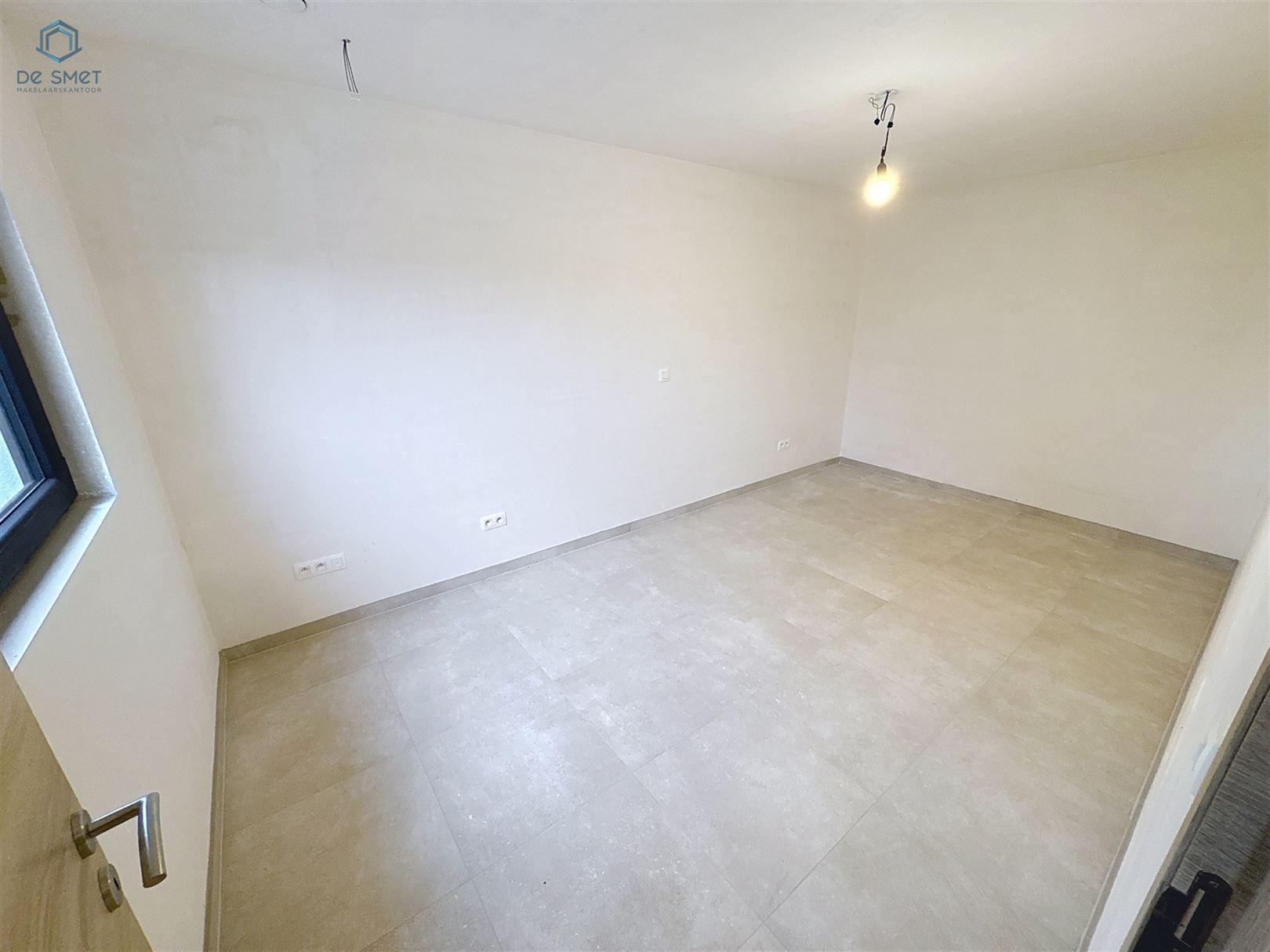 Rustig gelegen, energiezuinige nieuwbouwwoning met 4 slaapkamers en tuin foto 19