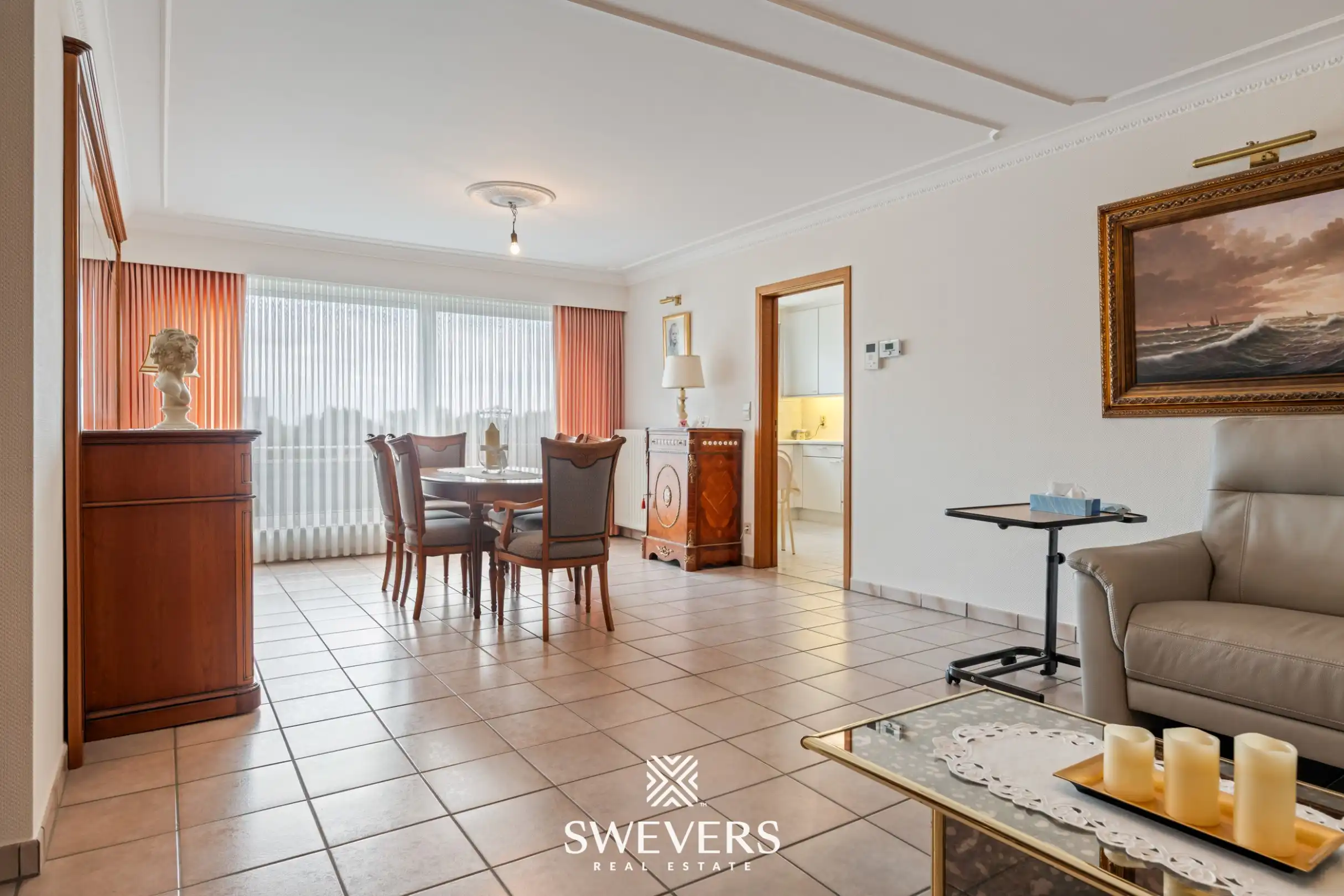 Ruim 2-slaapkamerappartement met groot terras en privéparking in centrum Beringen foto 7