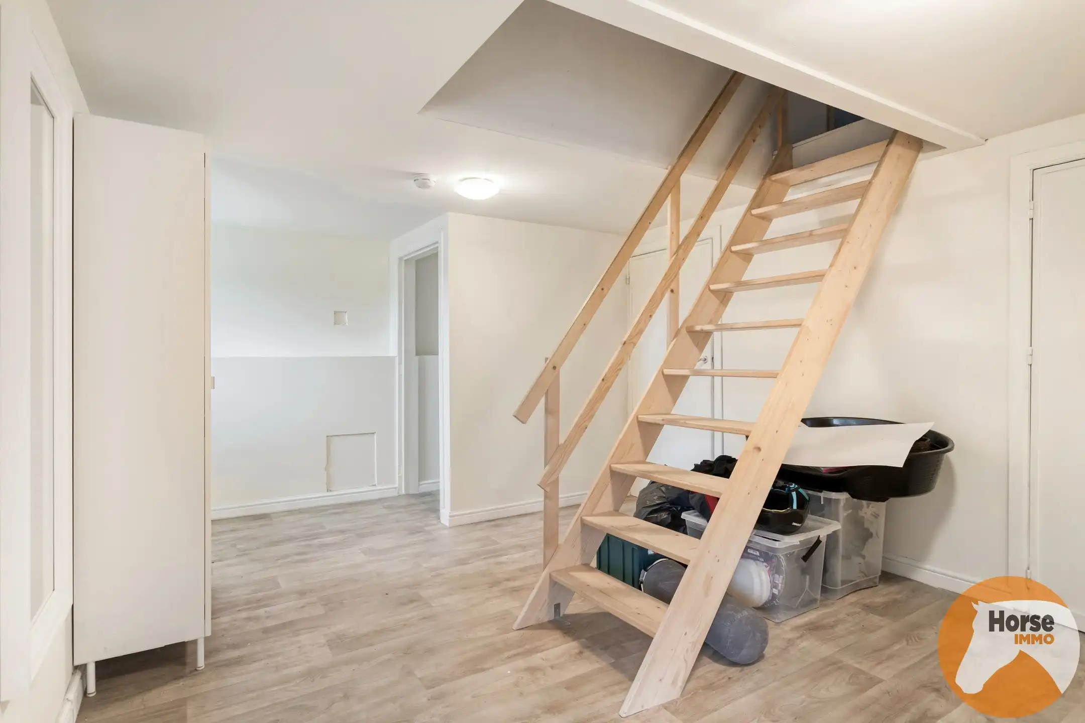 ZWALM - Ruime woning met 2 stallen en paddock foto 23