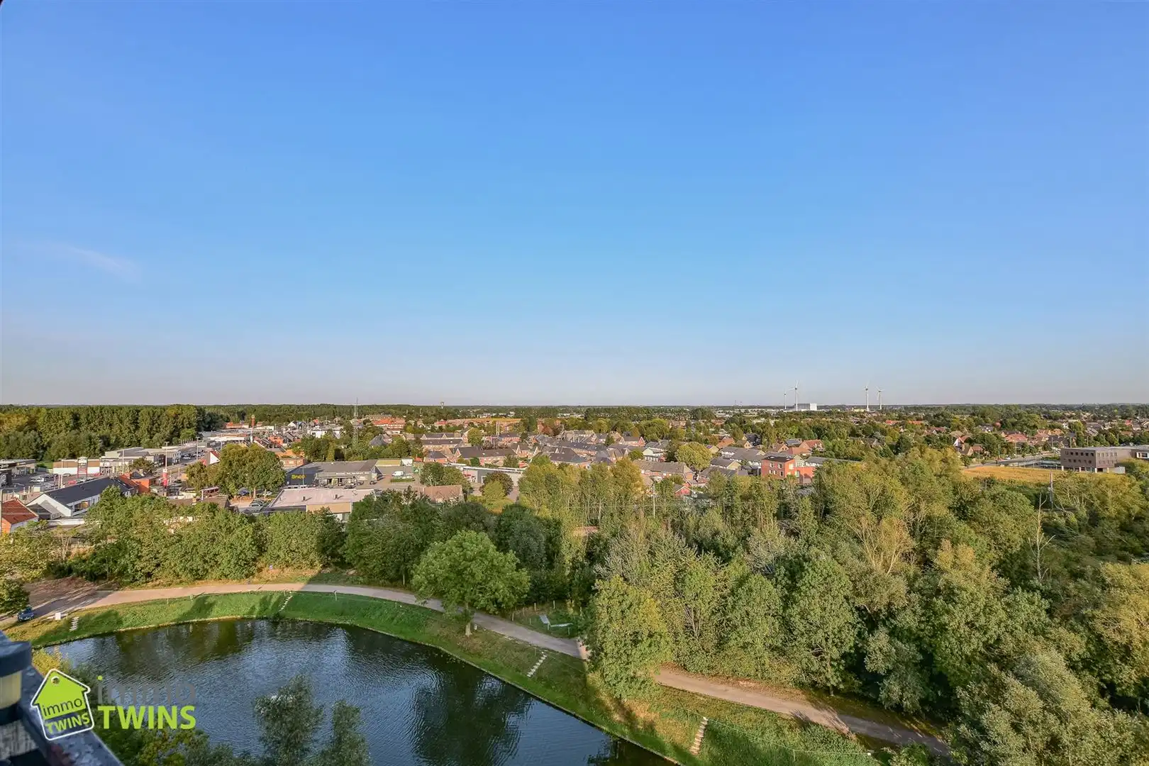 Gezellig 2-slpk appartement met terras en subliem uitzicht te Dendermonde.  foto 5