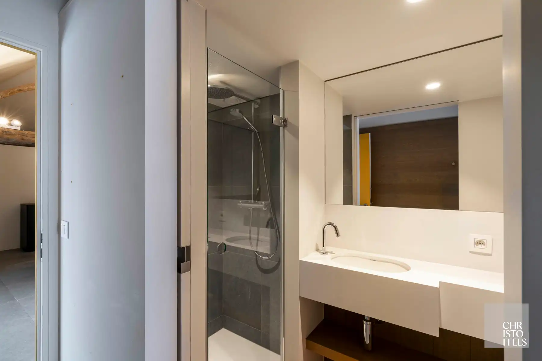 Exclusieve vierkantshoeve met buitenzwembad en vrij uitzicht op perceel van 3.213m² foto 29