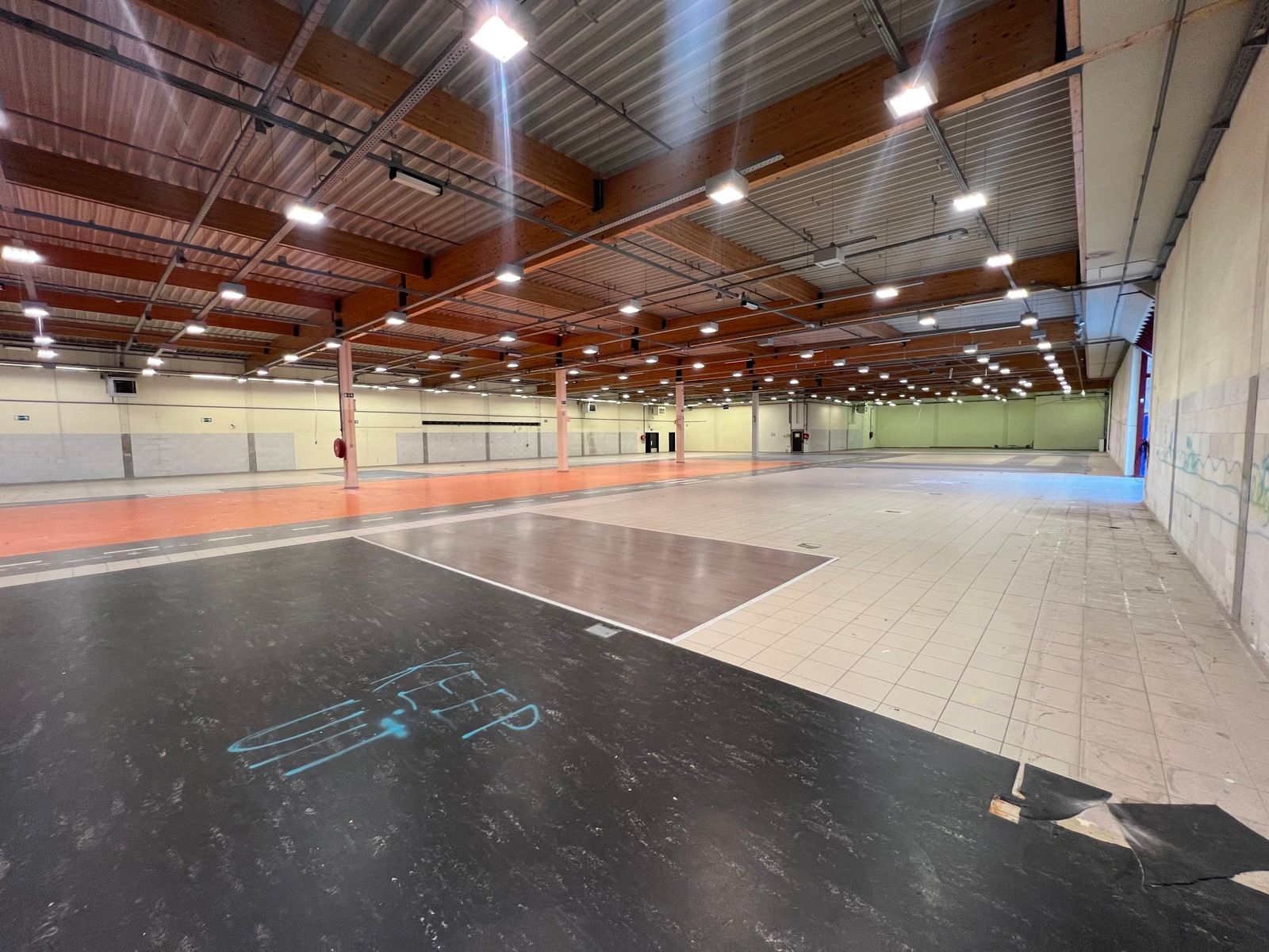 Handelspand centrum Geraardsbergen. foto {{pictureIndex}}