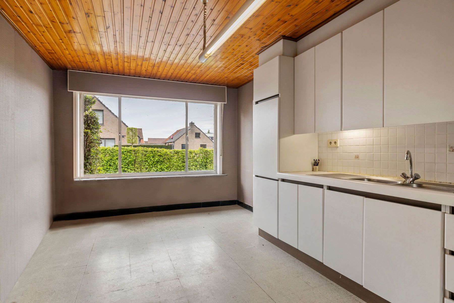 Uniek te renoveren pareltje met 4 slpk op 3528m² foto 13