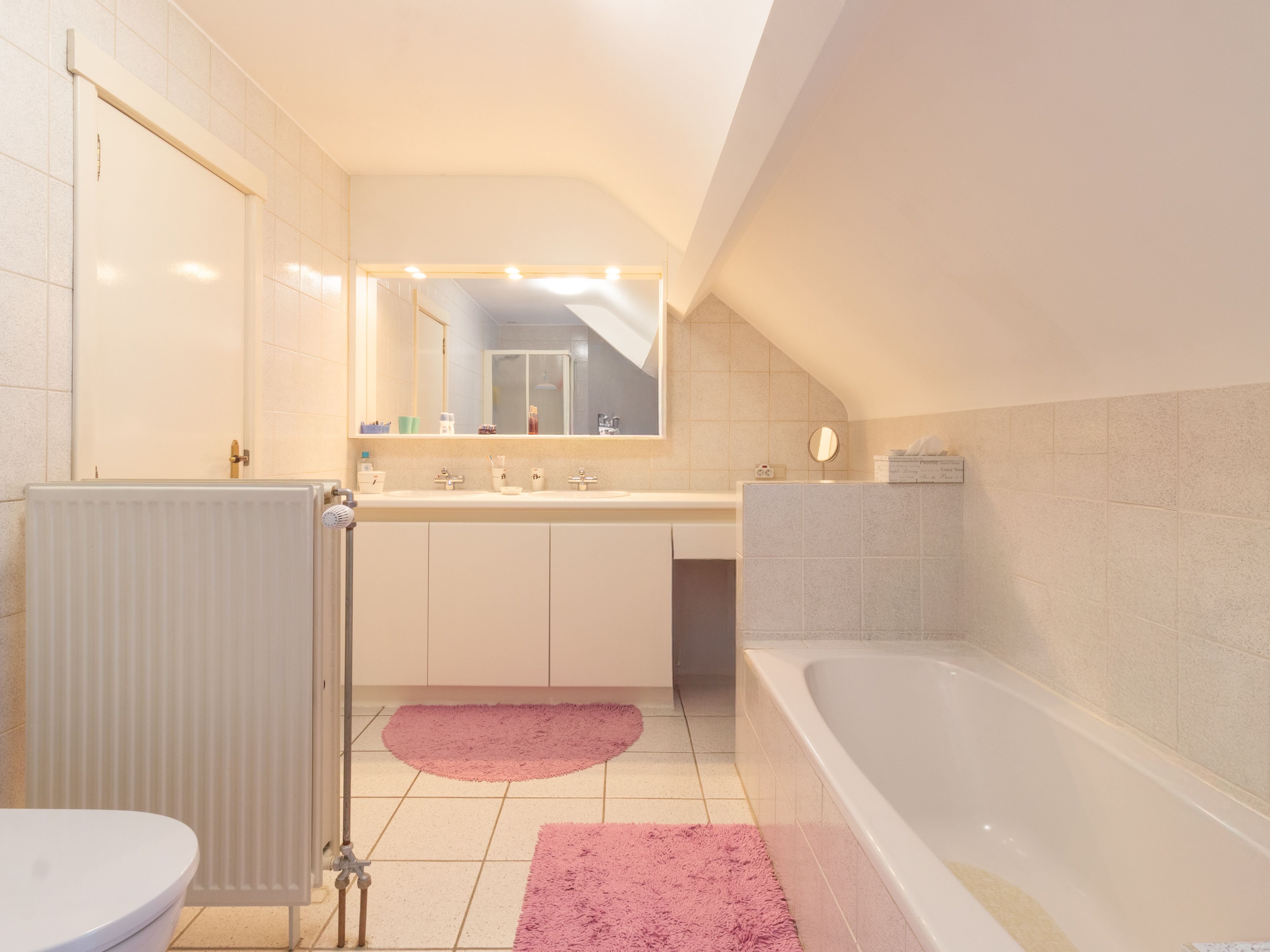 Goed gelegen woning met tuin en garage in Hove foto 15