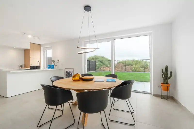 Lichtrijke landelijke nieuwbouwwoningen te Roeselare foto 4