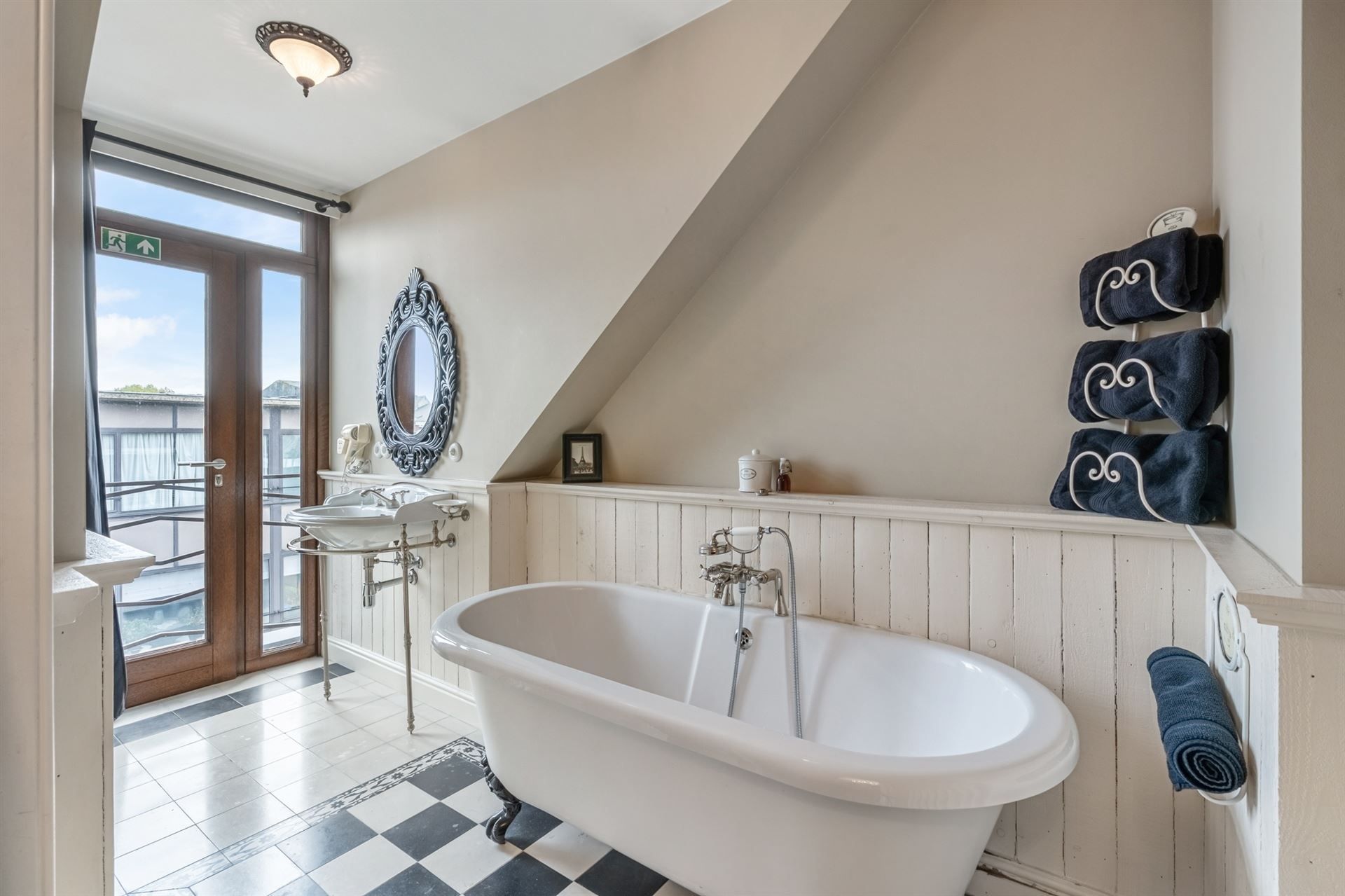 Charmante herenwoning met karakter en diverse woonmogelijkheden. foto 28