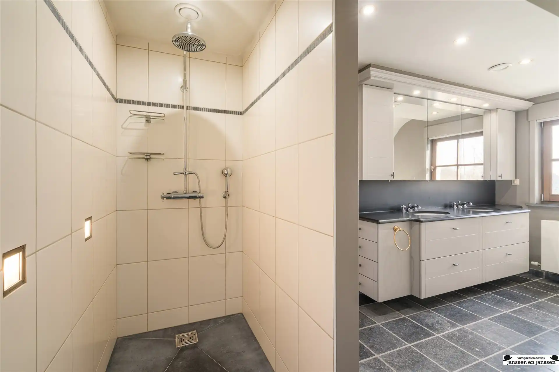 Exclusieve villa op een perceel van ca. 2000 m² in Loenhout foto 17
