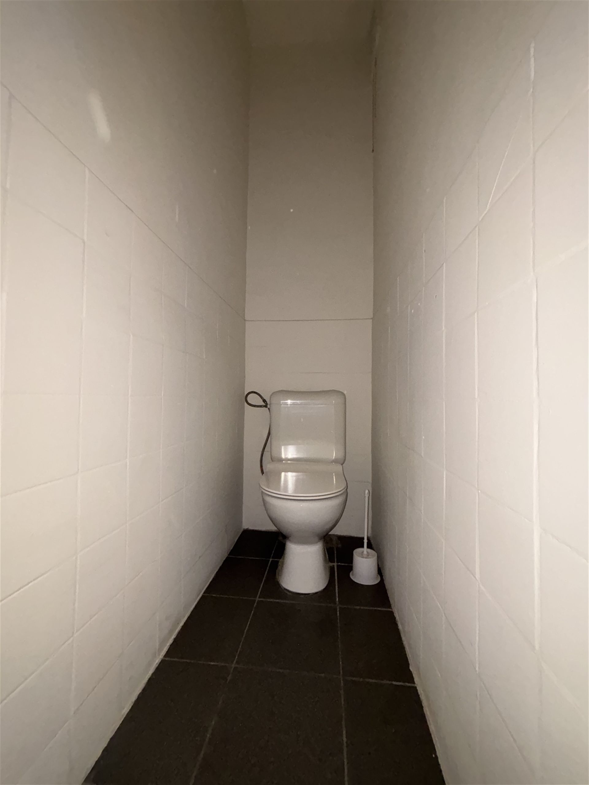 Handelsgelijksvloer in het centrum van Vilvoorde. foto 11
