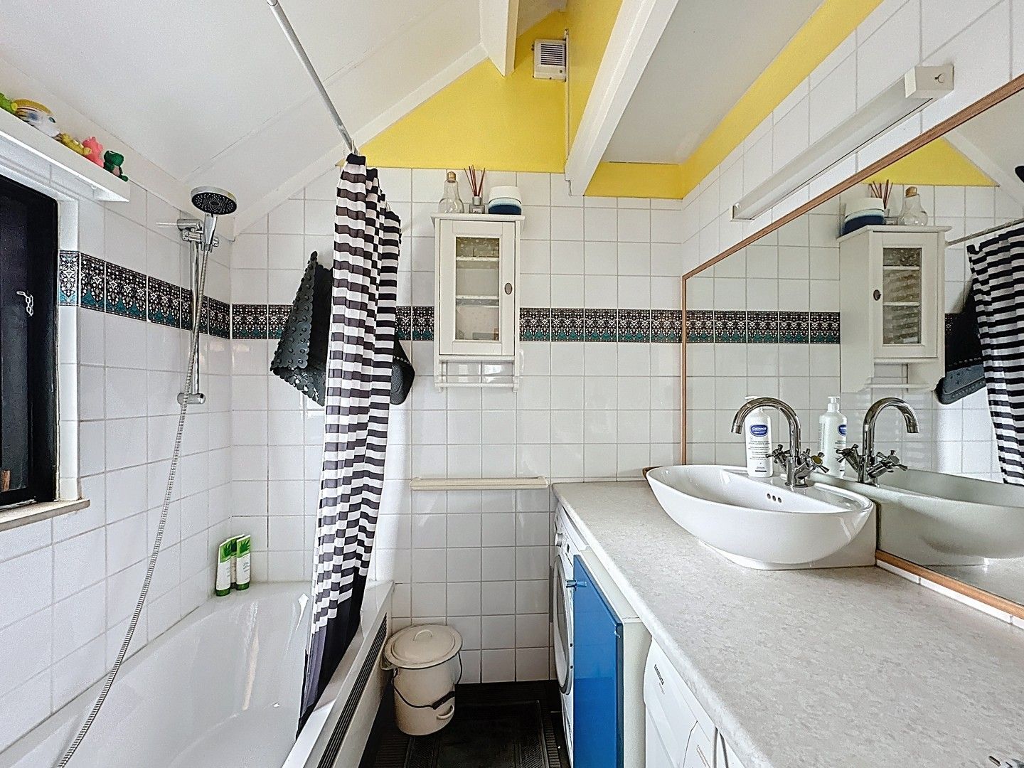 Instapklare vakantiewoning met zonnige tuin en veel privacy in Domein Sunparks. foto 9