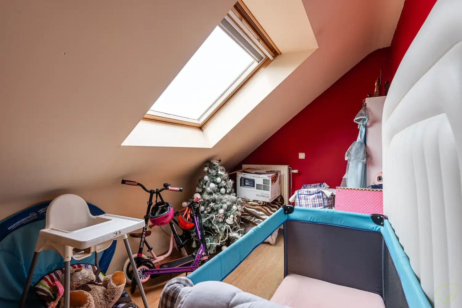 Goed onderhouden woning op een rustige ligging te Wondelgem. foto 19
