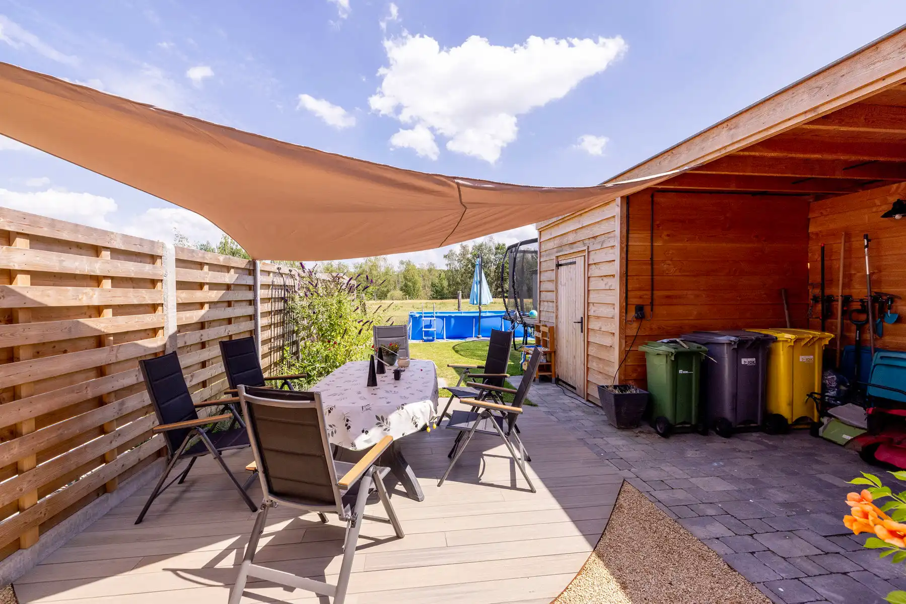Gerenoveerde, energiezuinige woning met 3 slpks en tuin foto 18