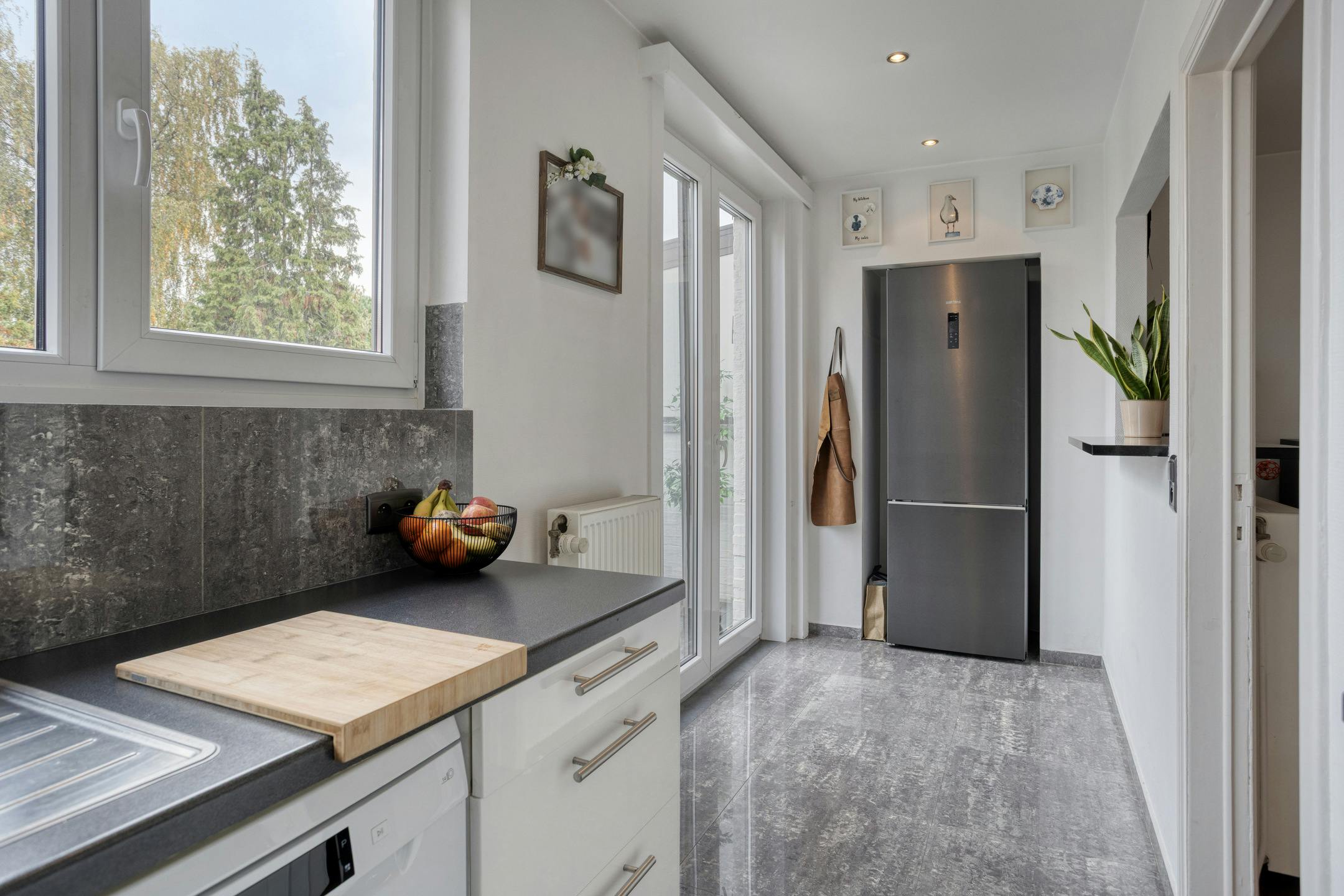 Instapklaar huis te koop in de "Vogeltjeswijk" te Merksem foto 19