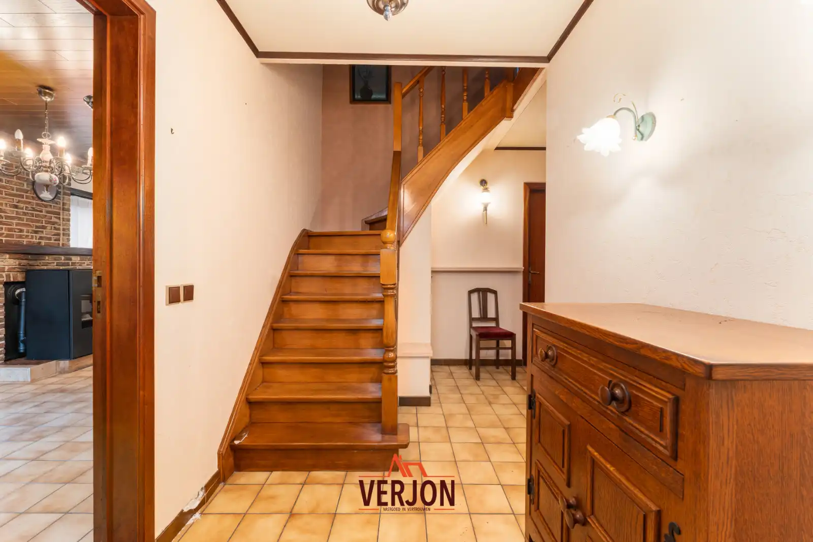 Halfopen bebouwing op wandelafstand van de markt! foto 10