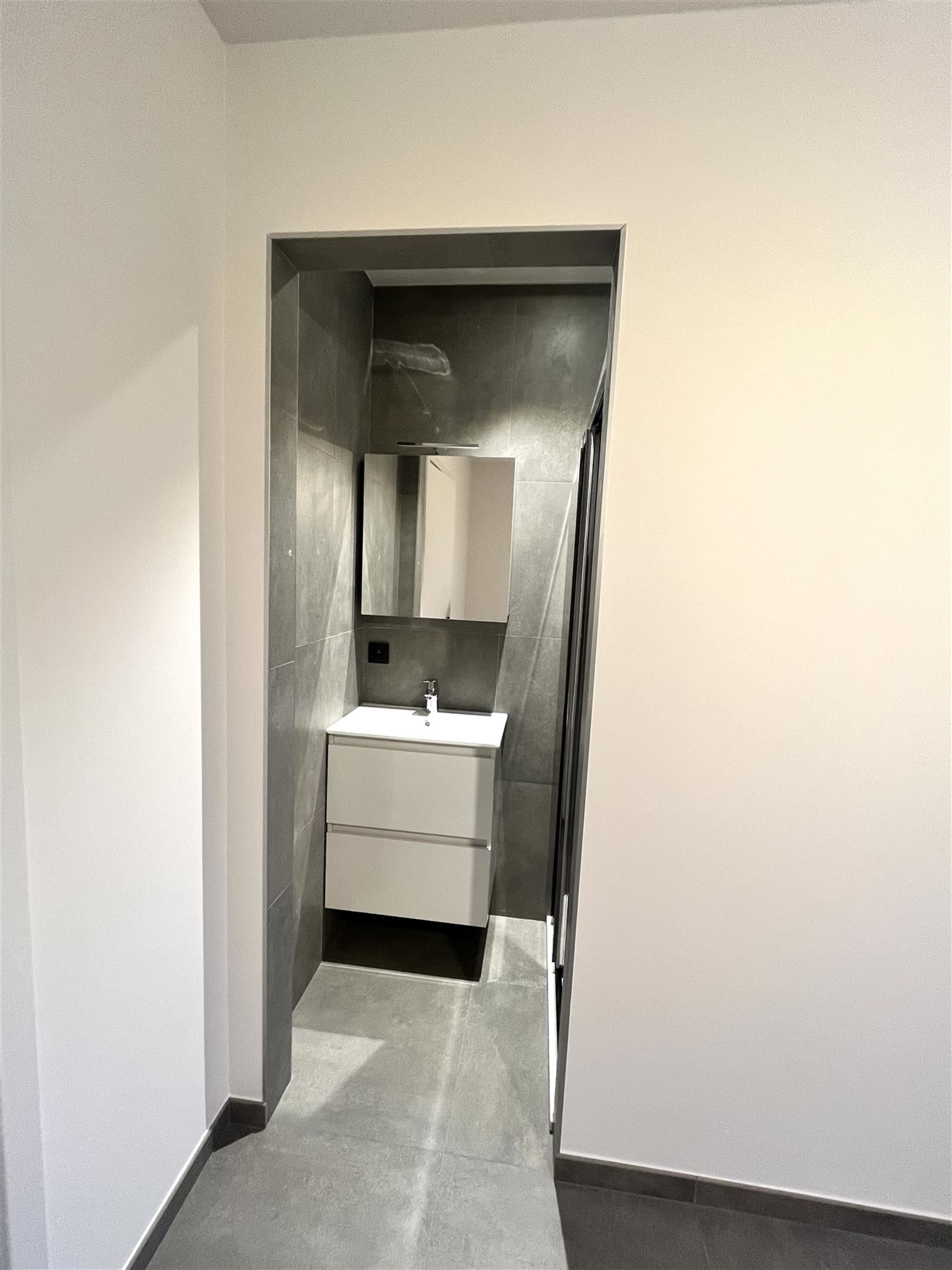 Halfopen nieuwbouwwoning te huur in Ouwegem foto 7