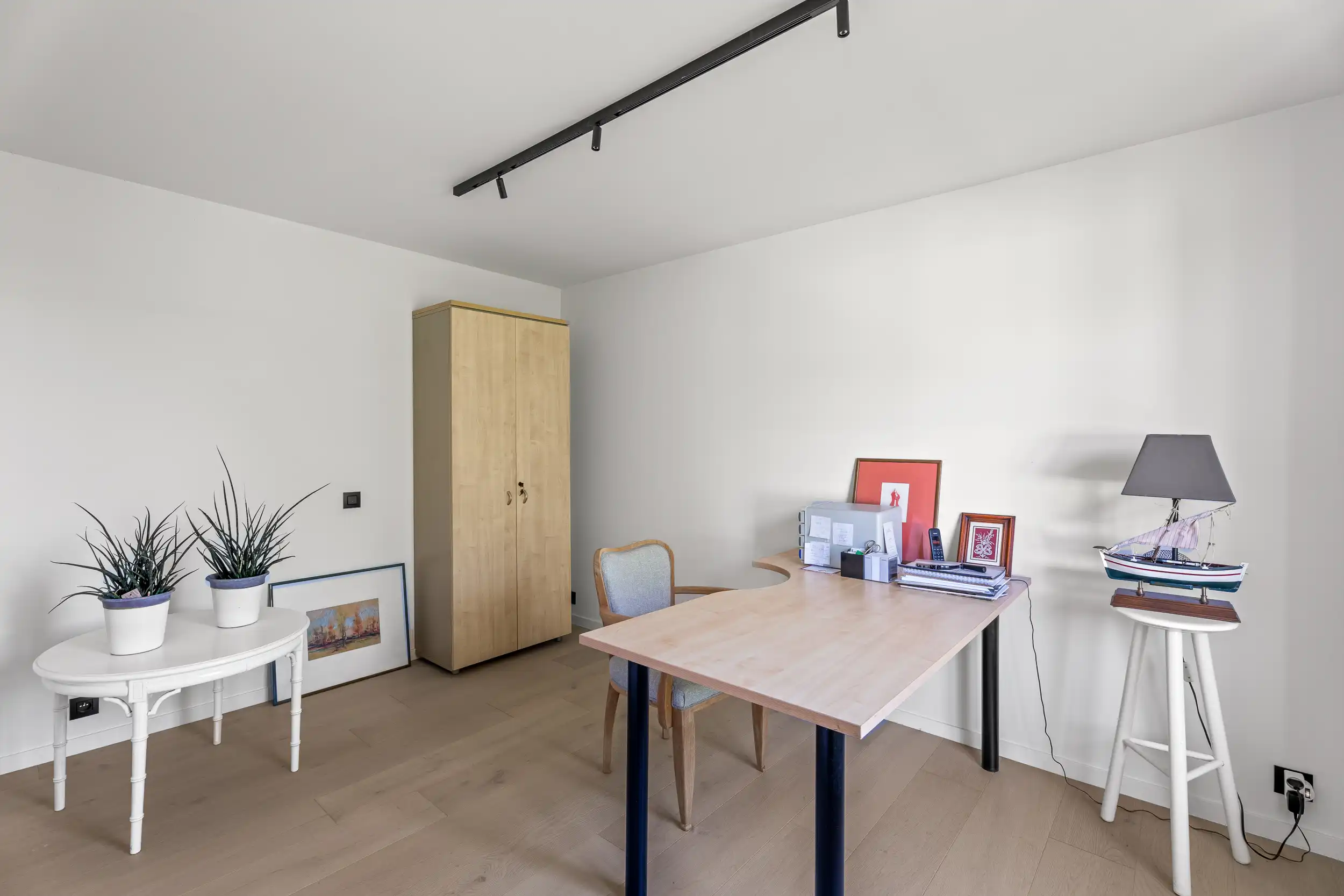 Luxueus gerenoveerde herenwoning  met loods op 2.137m² foto 22