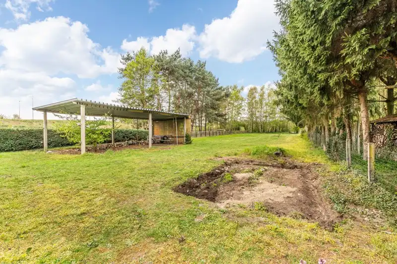 Uniek gelegen gezinswoning op 24 are met veel mogelijkheden, ook voor het houden van dieren foto 32