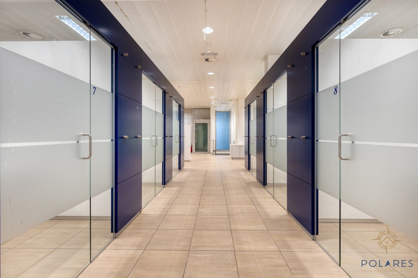 Zeer groot kantoorpand in de winkelstraat van Vilvoorde foto 5