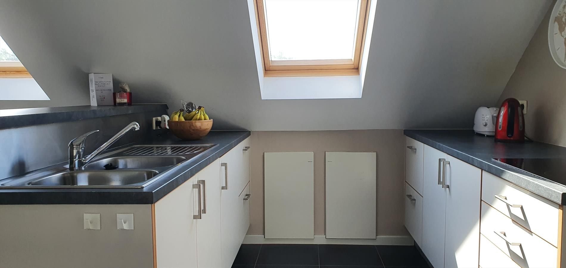 Tof dakappartement met 1 slaapkamer in rustig gebouw ! foto 7