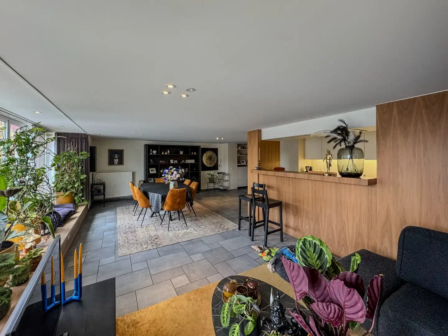 Zeer ruim appartement met 3 slaapkamers, 3 badkamers en gigantisch terras. foto 8