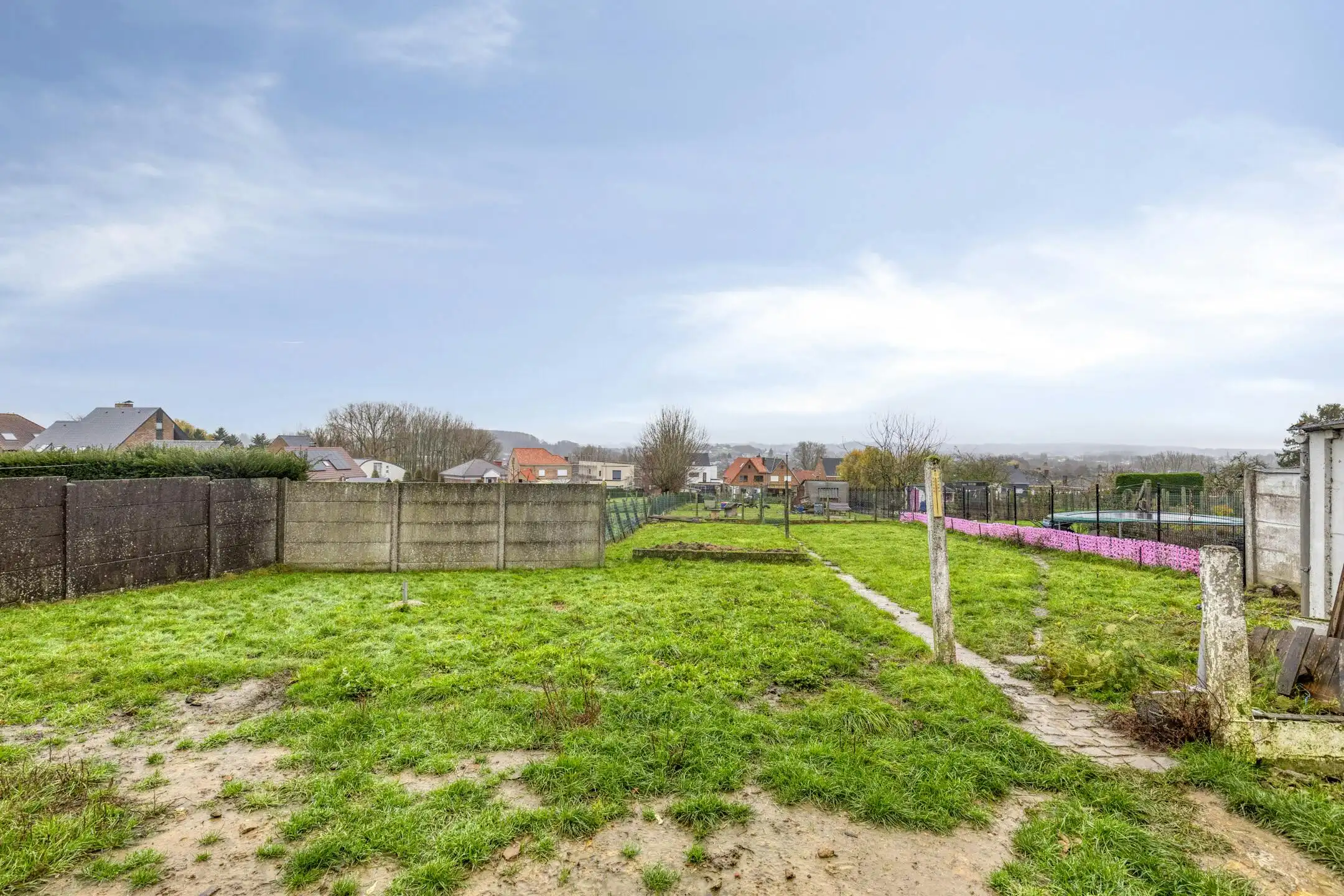 Woning met veel potentieel en ruime tuin in Brakel foto 10