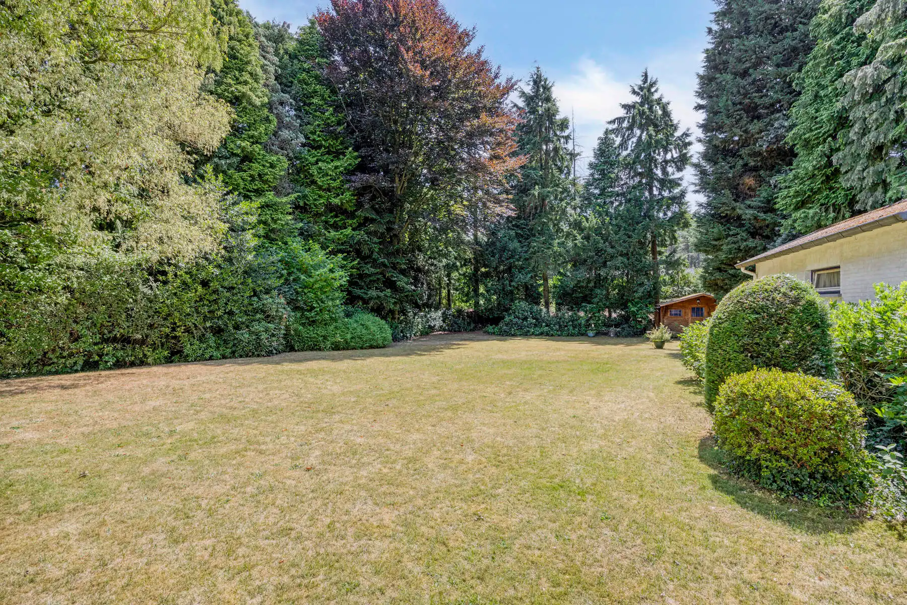 Thuiskomen in een oase van groen op 16a 26ca foto 24