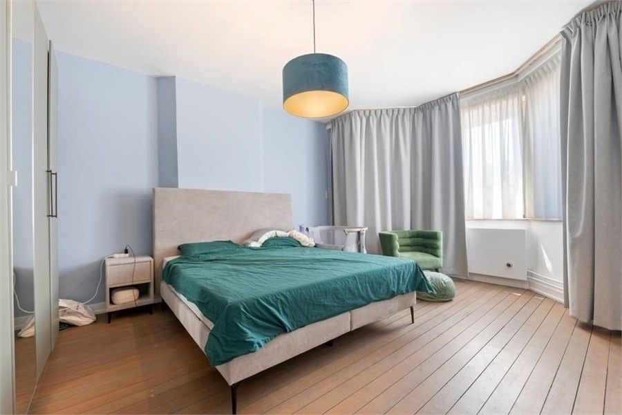 PRACHTIG HERENHUIS MET 4 SLKS EN GARAGE IN HASSELT foto 16