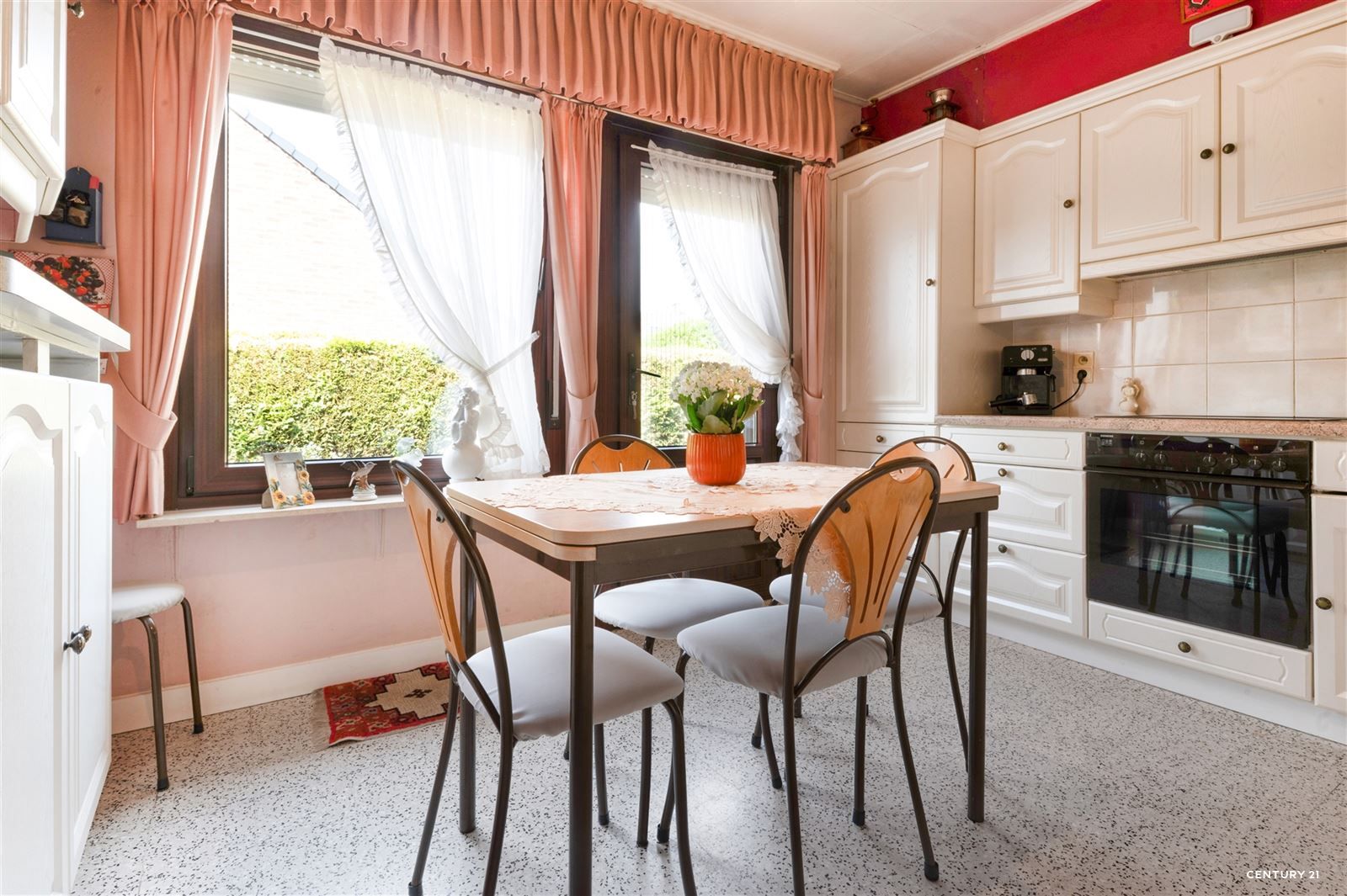 Aangename bungalow in doodlopend straatje op 7are44 foto 13