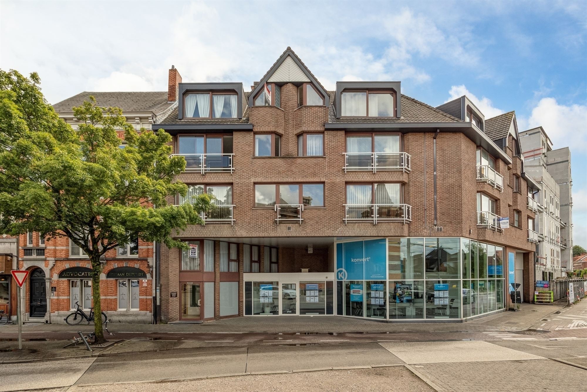 Recent gerenoveerd appartement met 3 slpkms foto 3