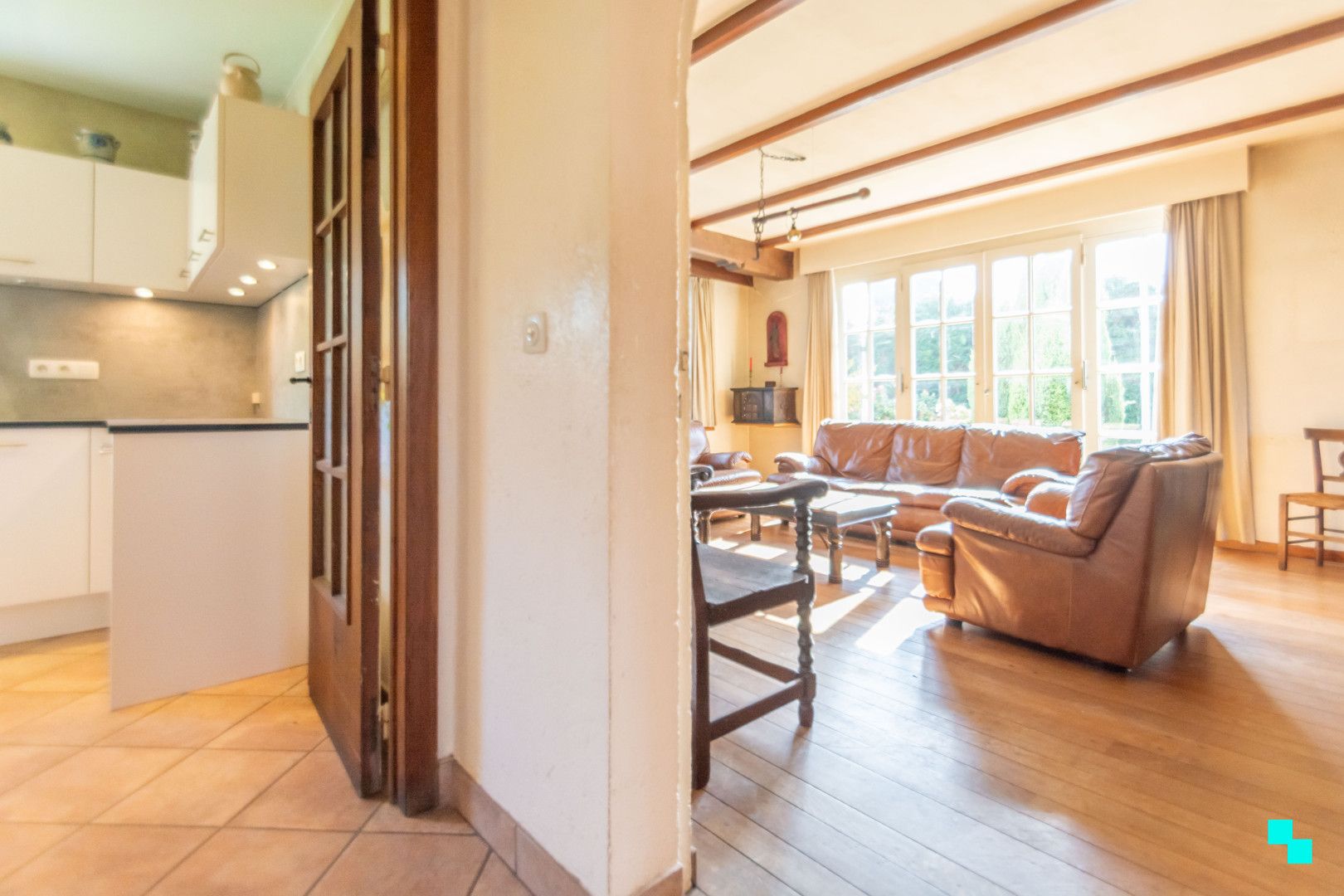 Te renoveren villa met vijf slaapkamers te Melle foto 12