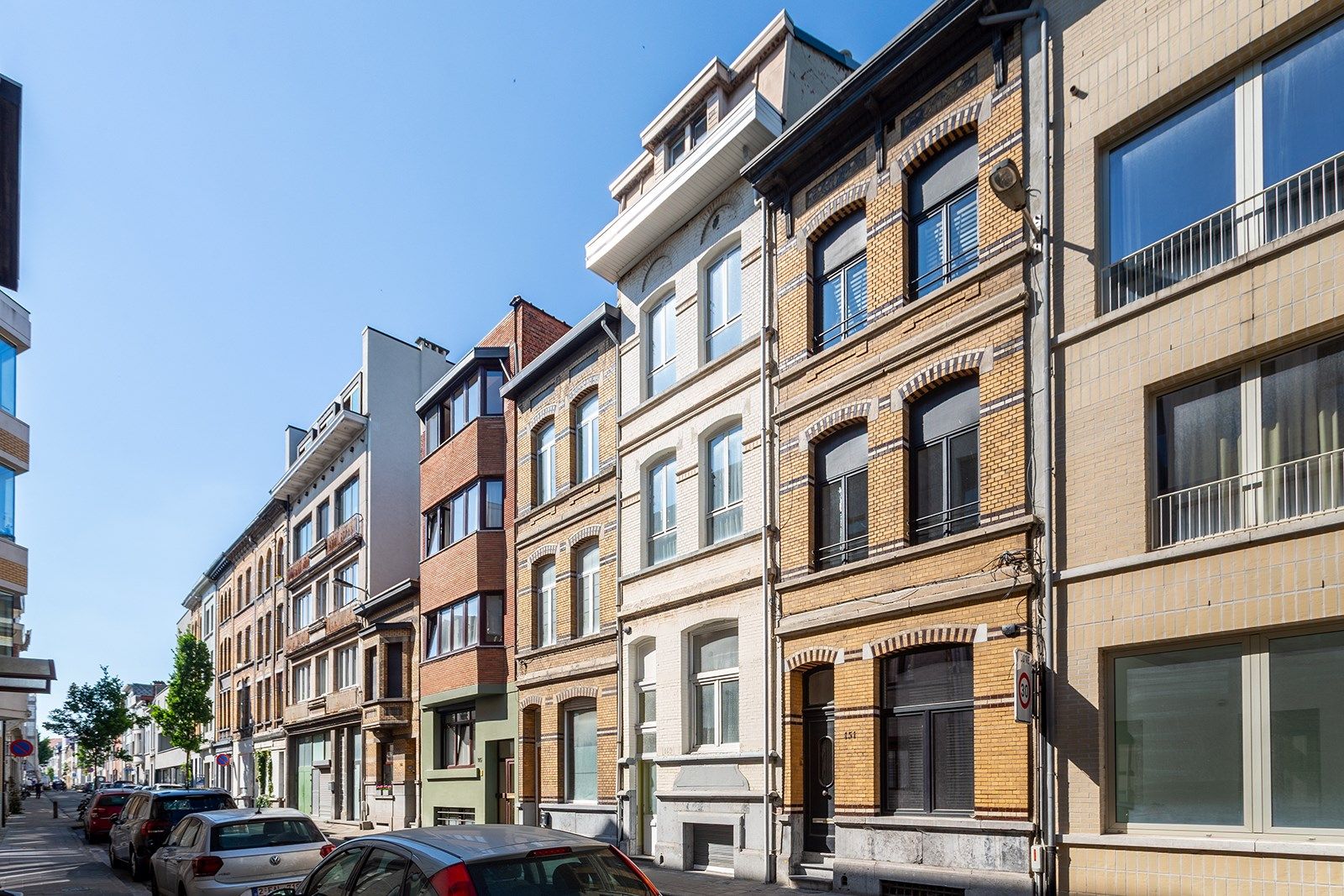 Statige woning met koer foto 17