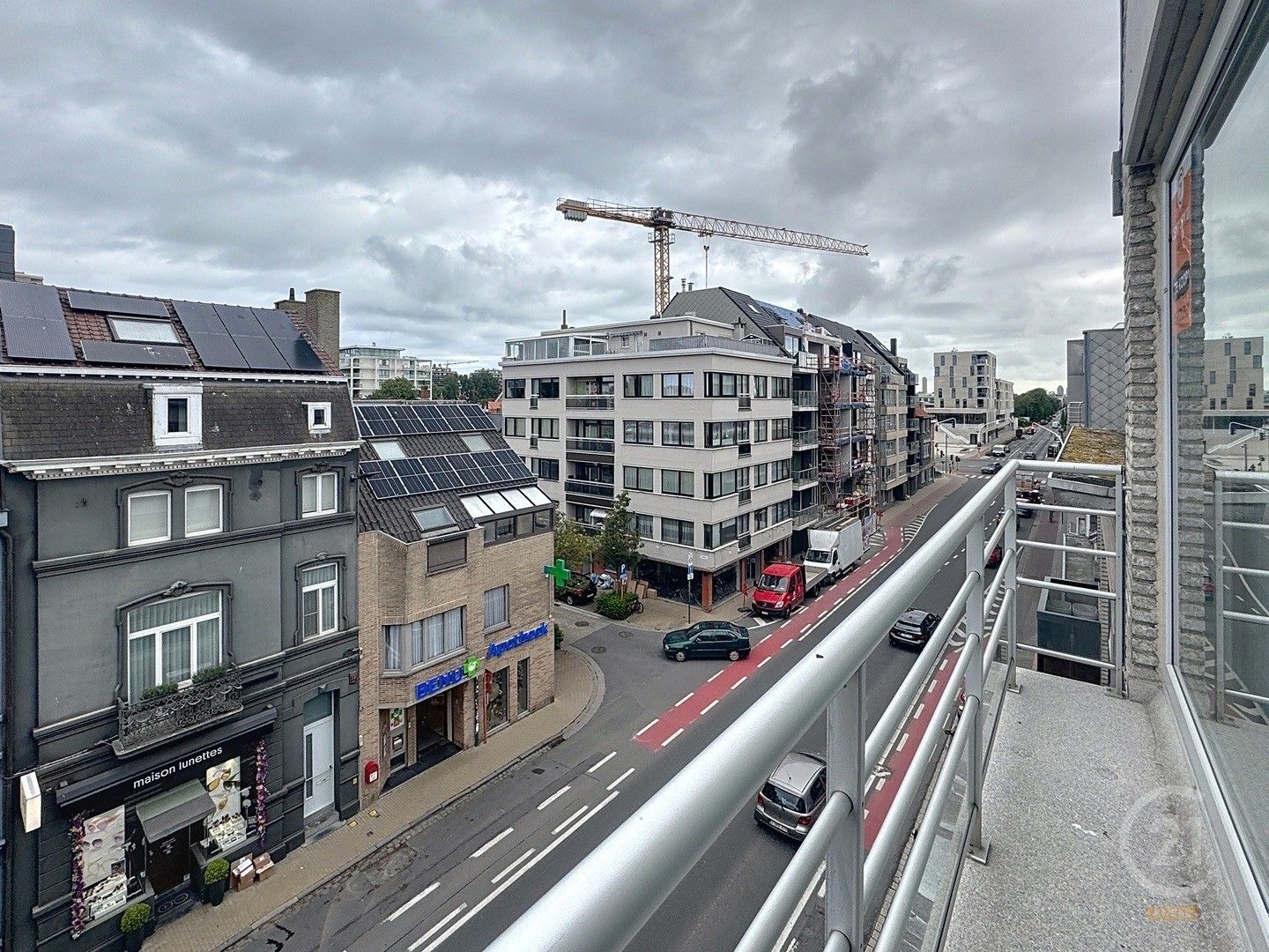 Instapklaar appartement met terras in Oostende foto 19