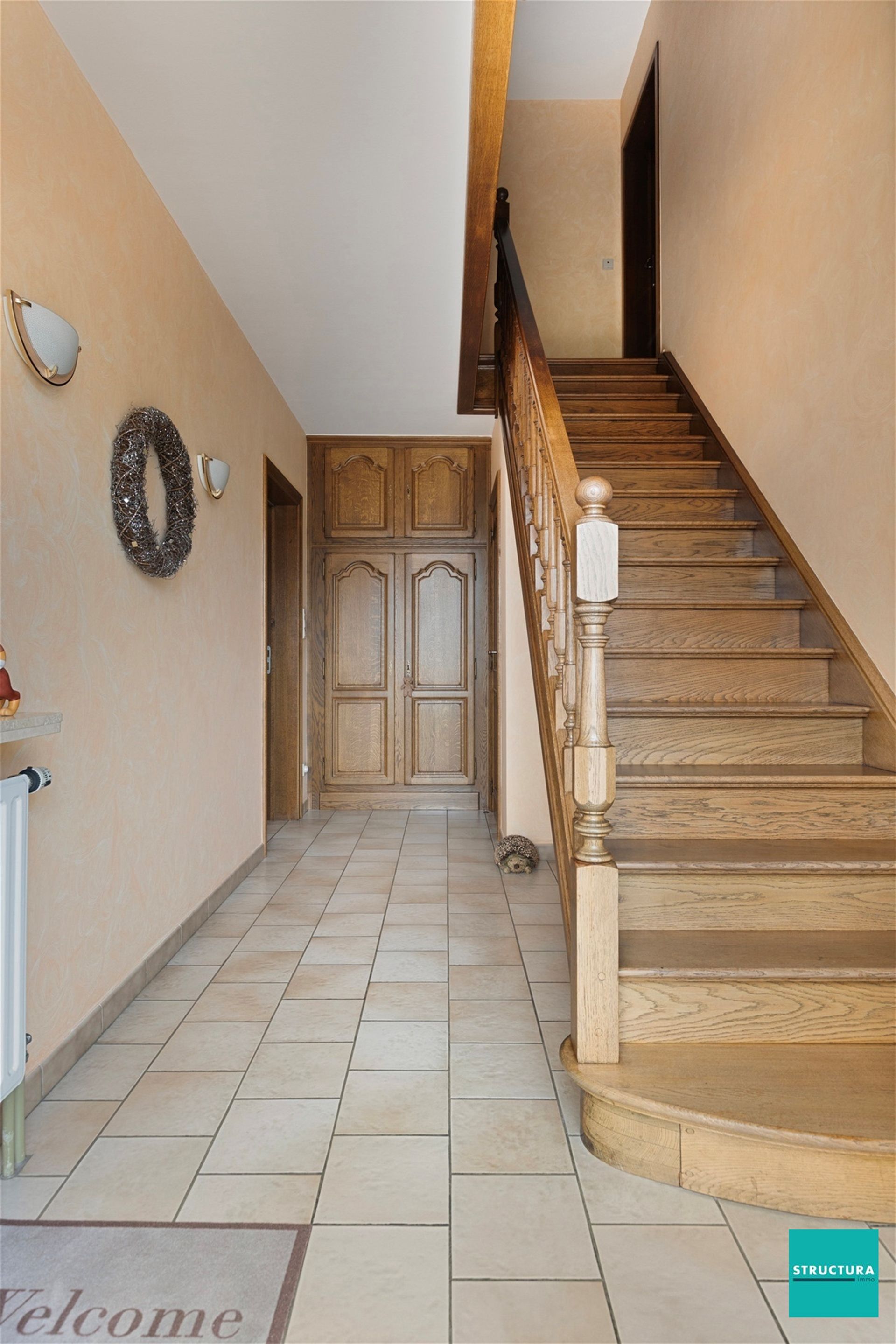 Woning met 4 kamers op terrein van 11a49ca foto 3