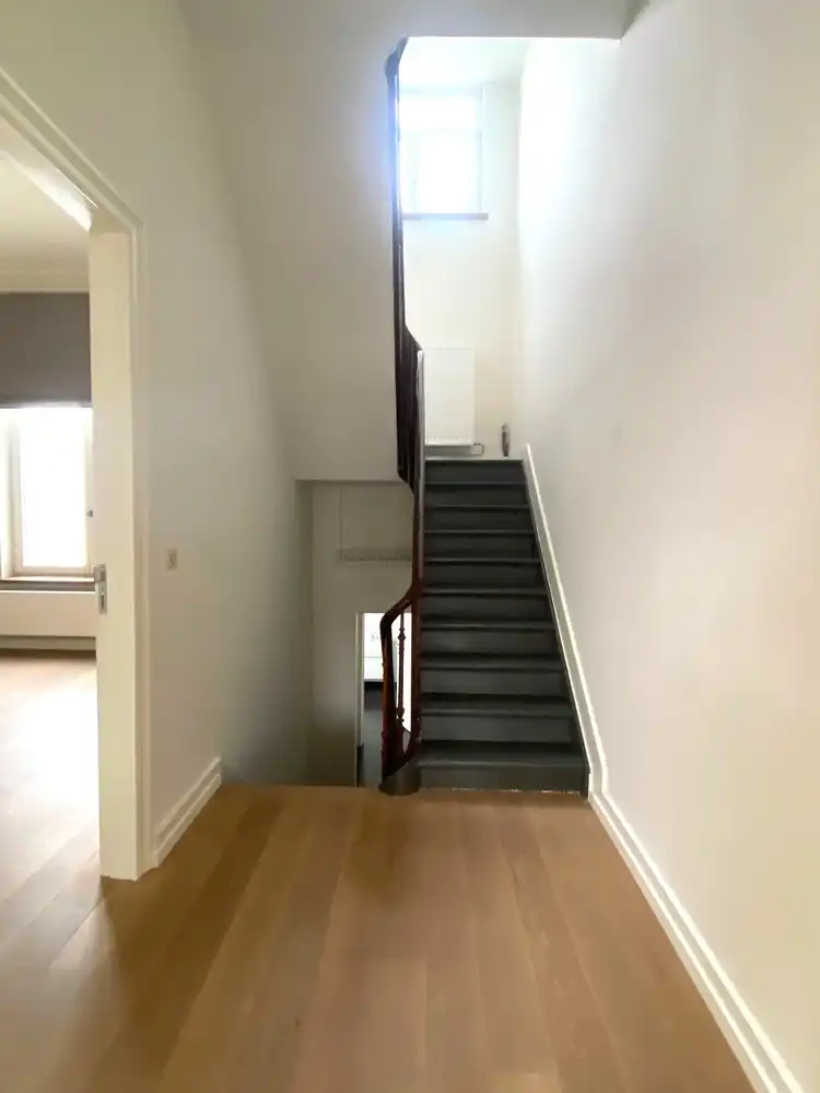 Exclusief herenhuis met tuin gelegen aan de Coupure foto 12