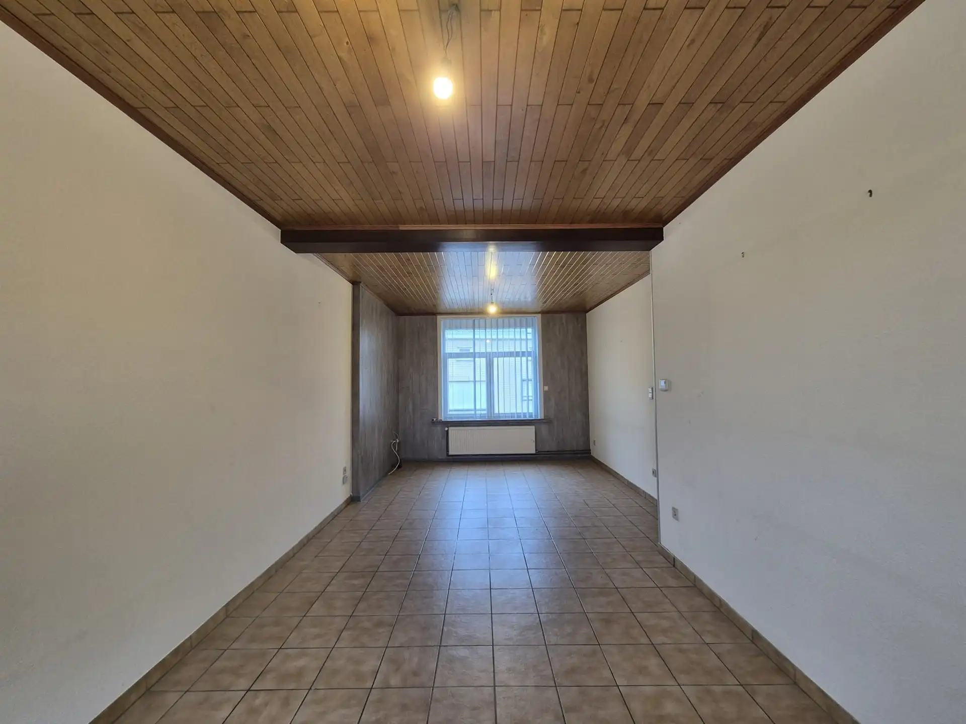 Ruime en instapklare woning met grote tuin en garage. foto 4