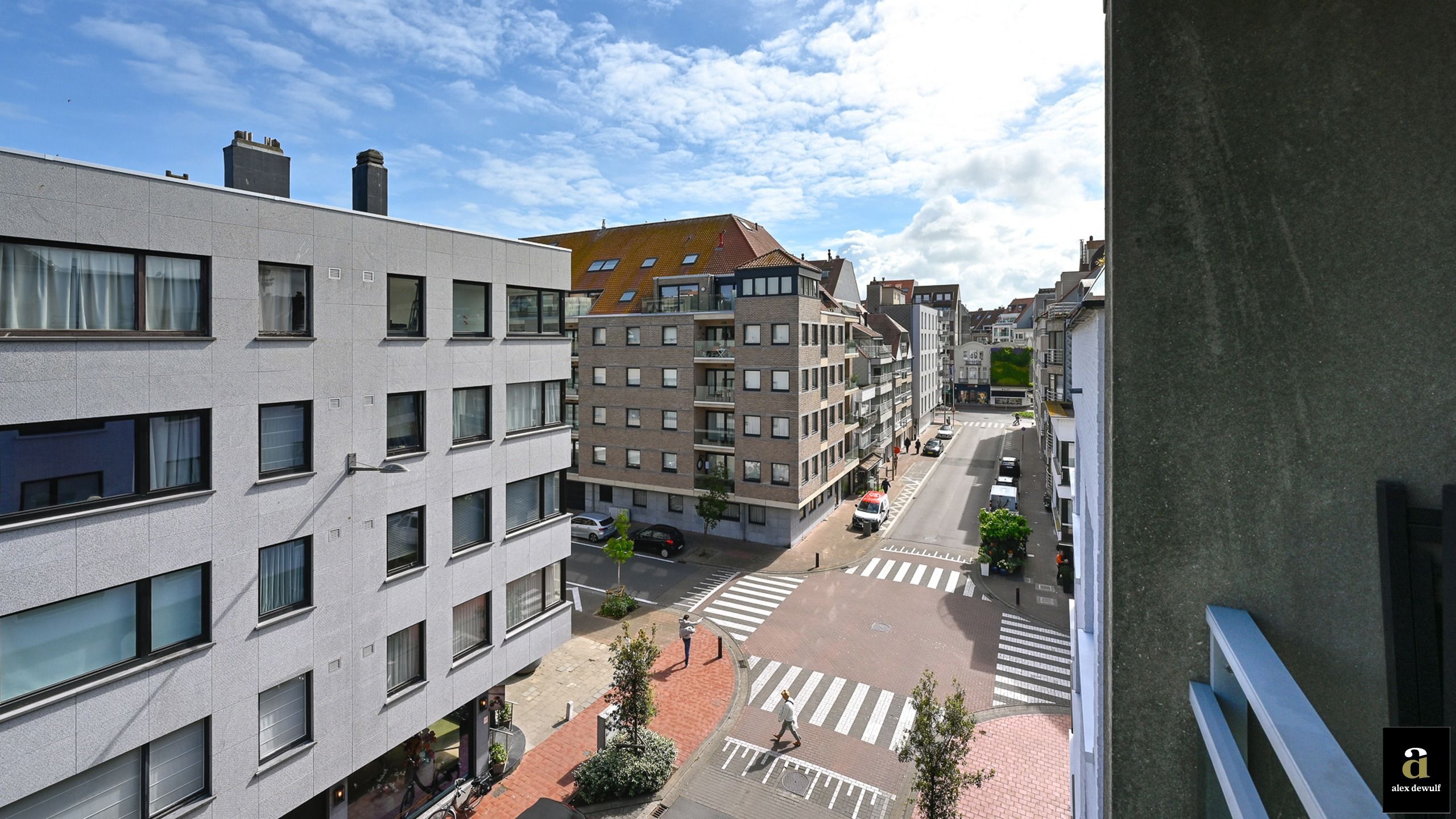 Gemeubeld modern appartement met 2 slaapkamers op centrale ligging niet ver van het Rubenspein [Blancgarinstraat]. foto 19