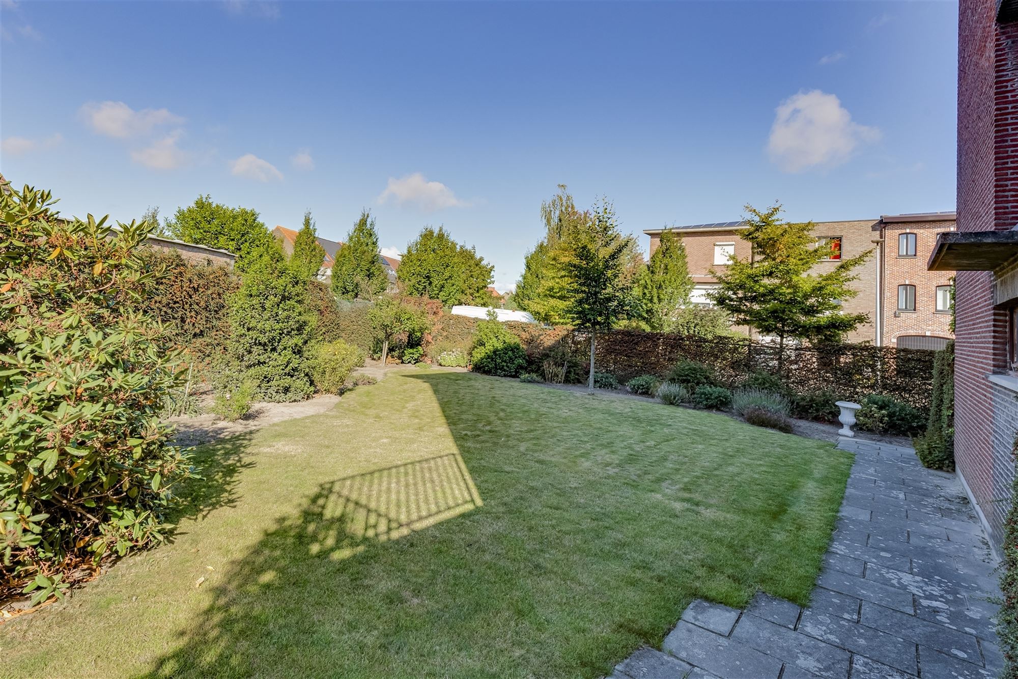 Ruime bel-étagewoning met 5 slk op 569 m² in rustige wijk te Aartselaar foto 5